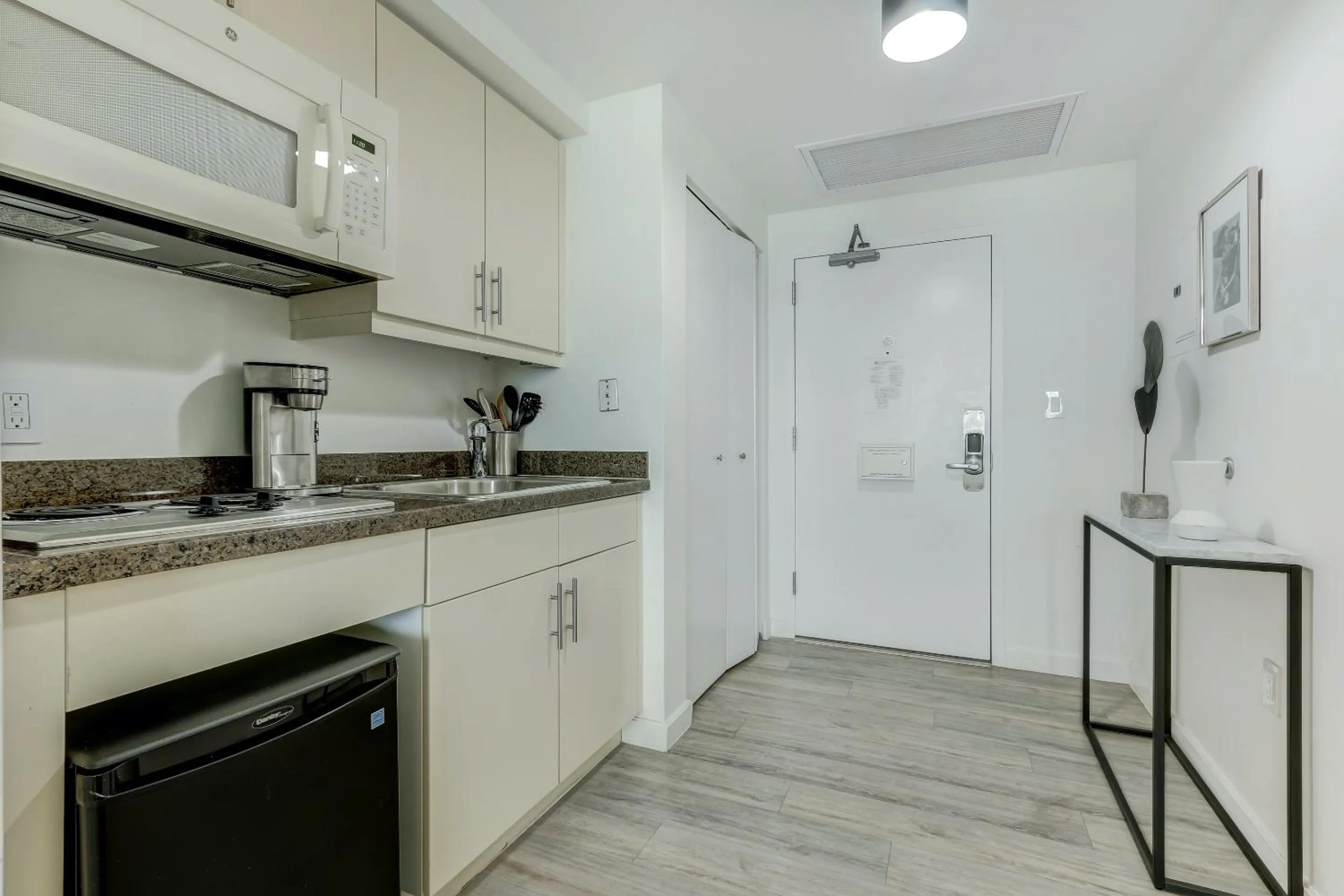 iCoconutGrove - Luxurious Vacation Rentals in Coconut Grove