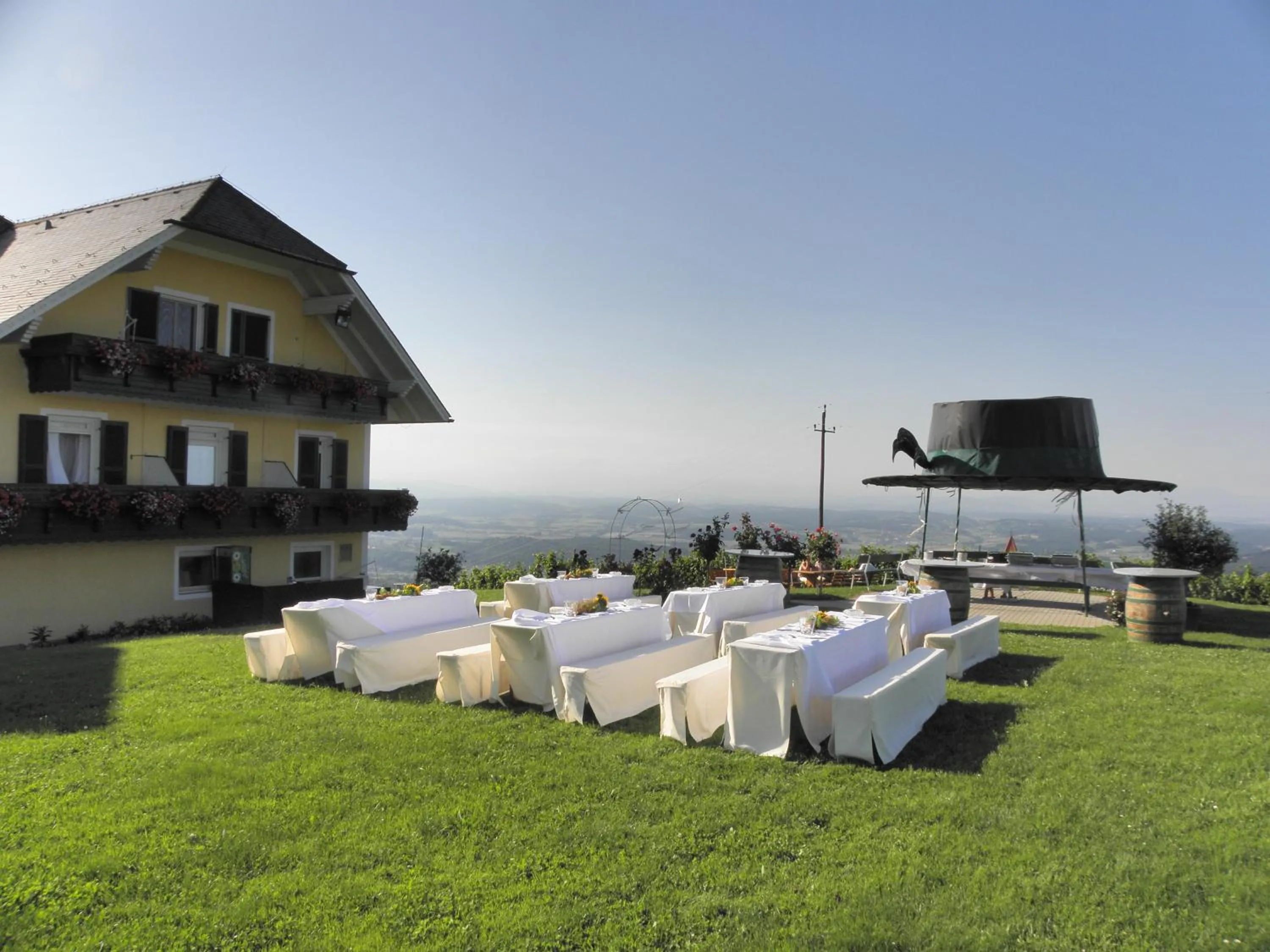 Garden in Panoramahotel Steirerland