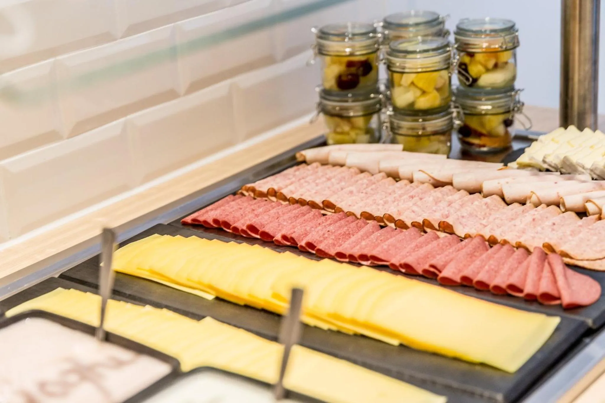 Restaurant/places to eat in Holiday Inn - the niu, Dairy Haarlem