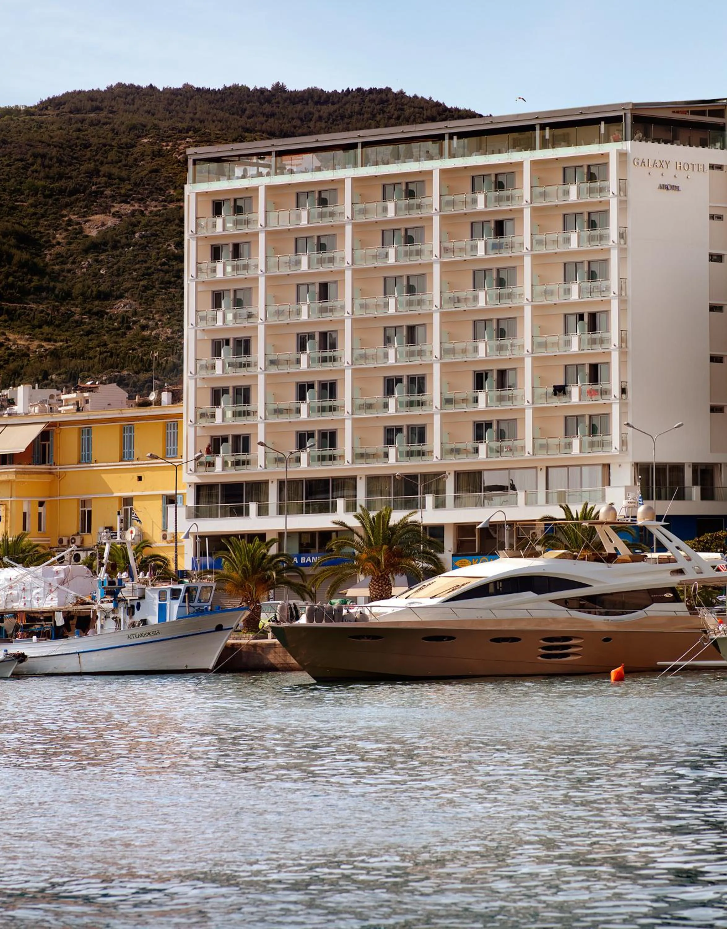 Facade/entrance in Airotel Galaxy