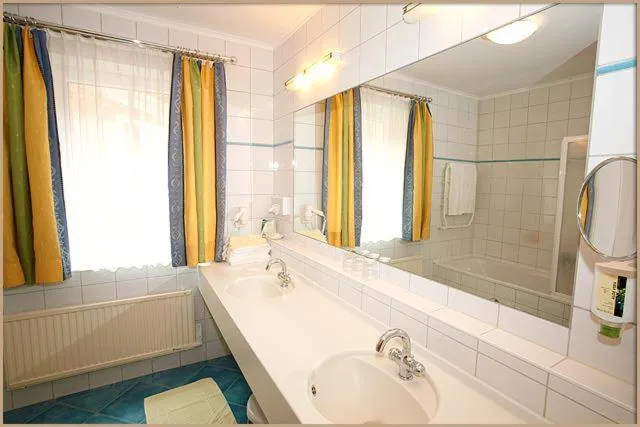 Bathroom in Relax- & Wanderhotel Poppengut