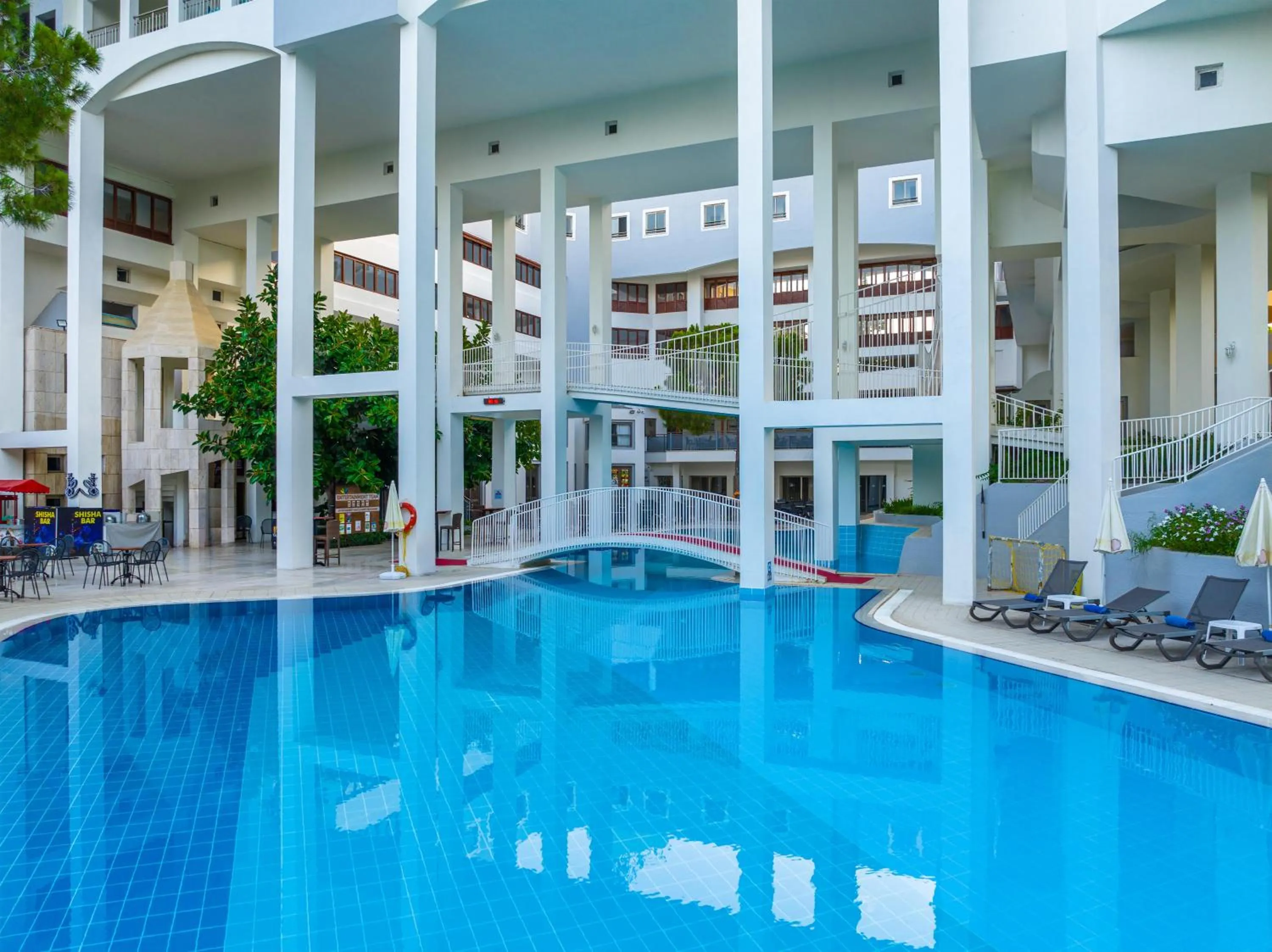 Swimming pool in Asteria Collection Side