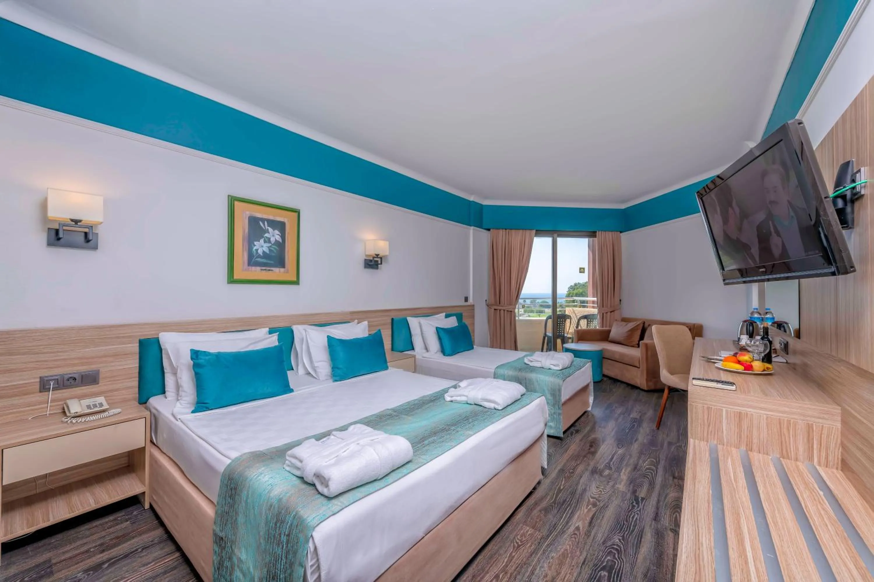 Bed in Asteria Collection Side