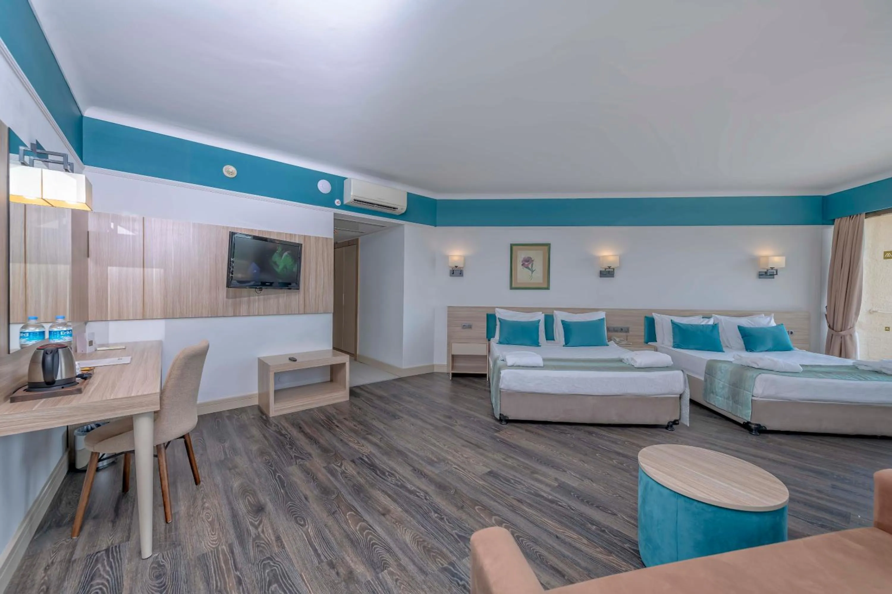 Bed in Asteria Collection Side