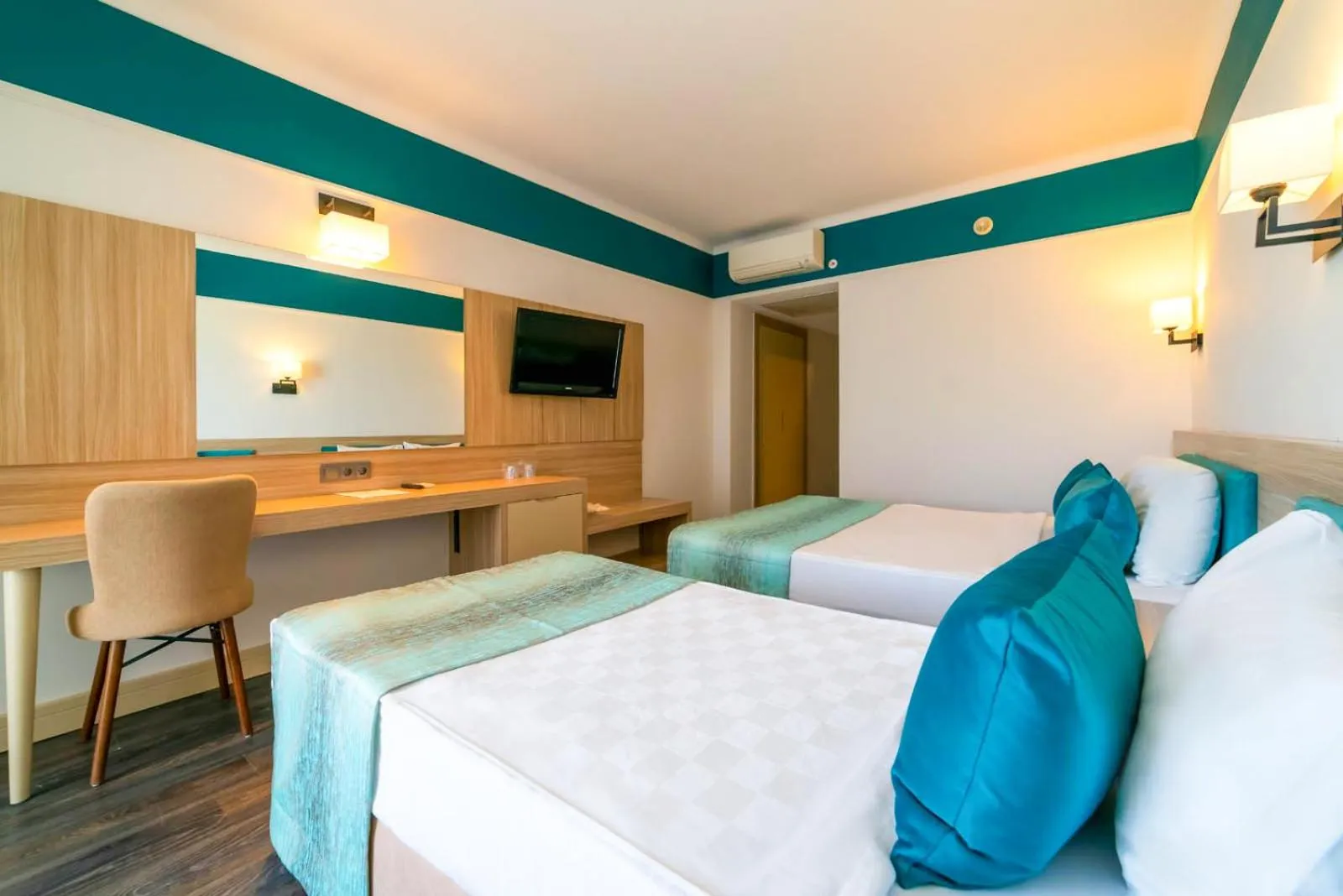 Bed in Asteria Collection Side