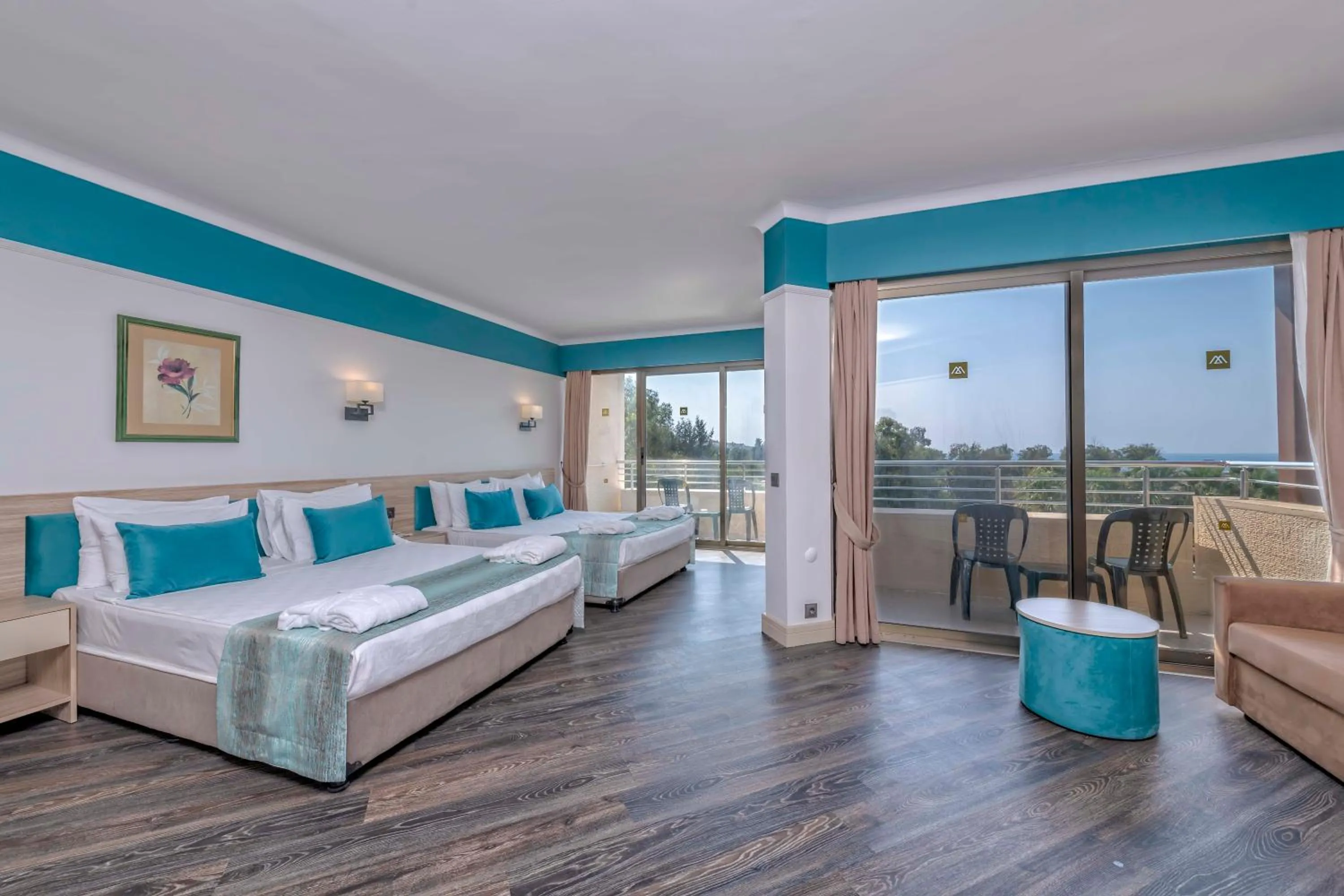 Bed in Asteria Collection Side