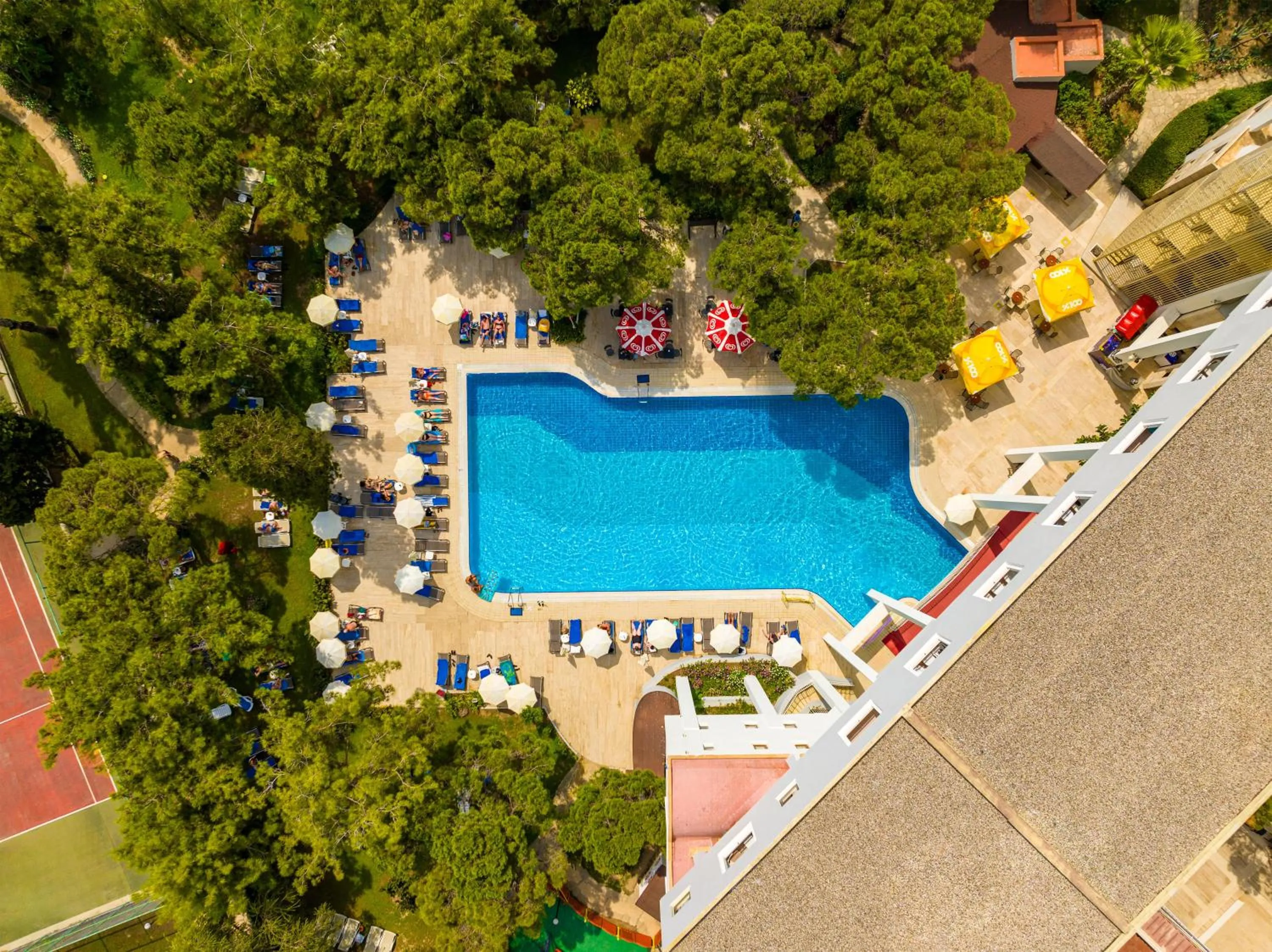 Swimming pool in Asteria Collection Side