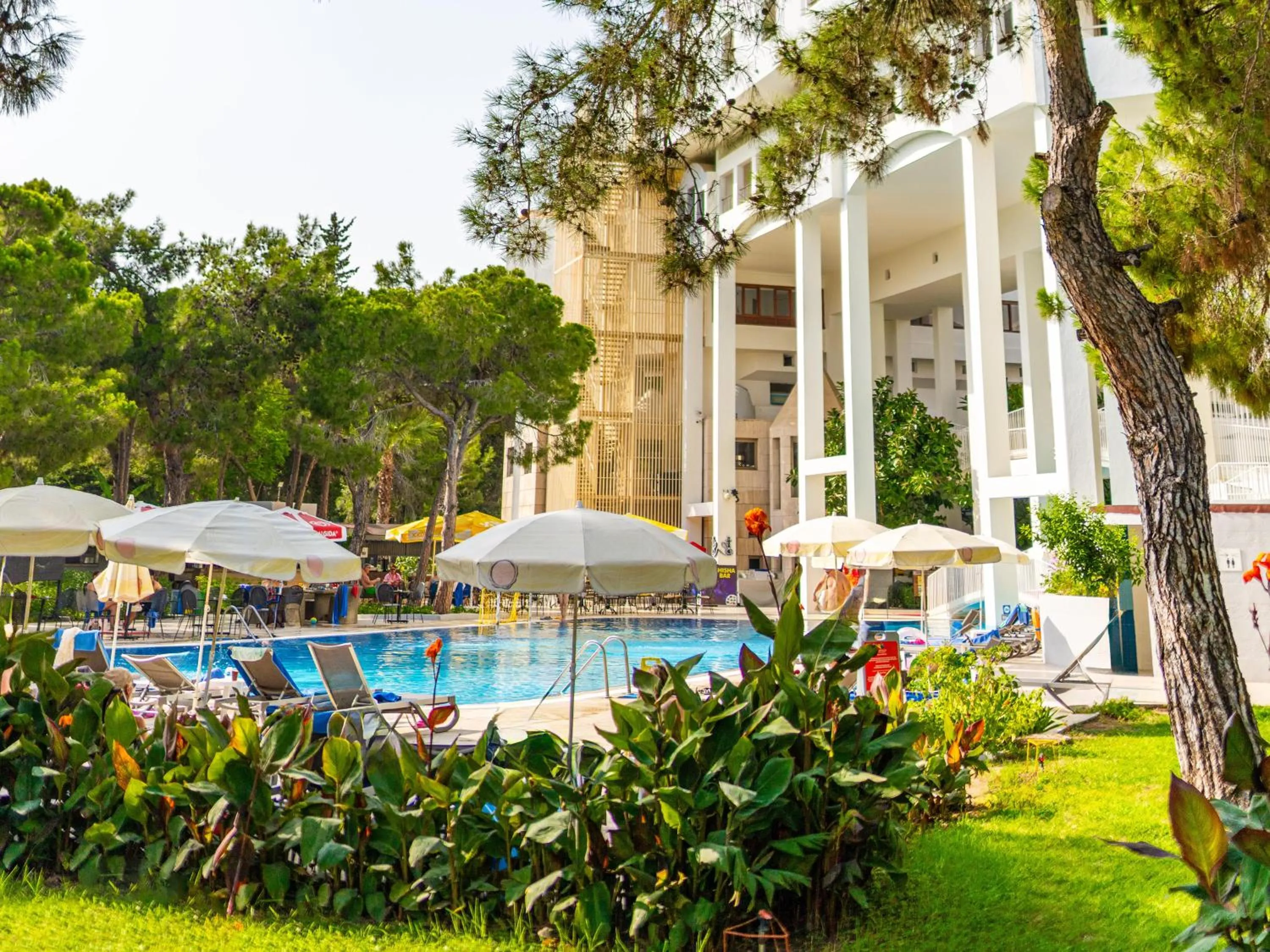 Garden in Asteria Collection Side