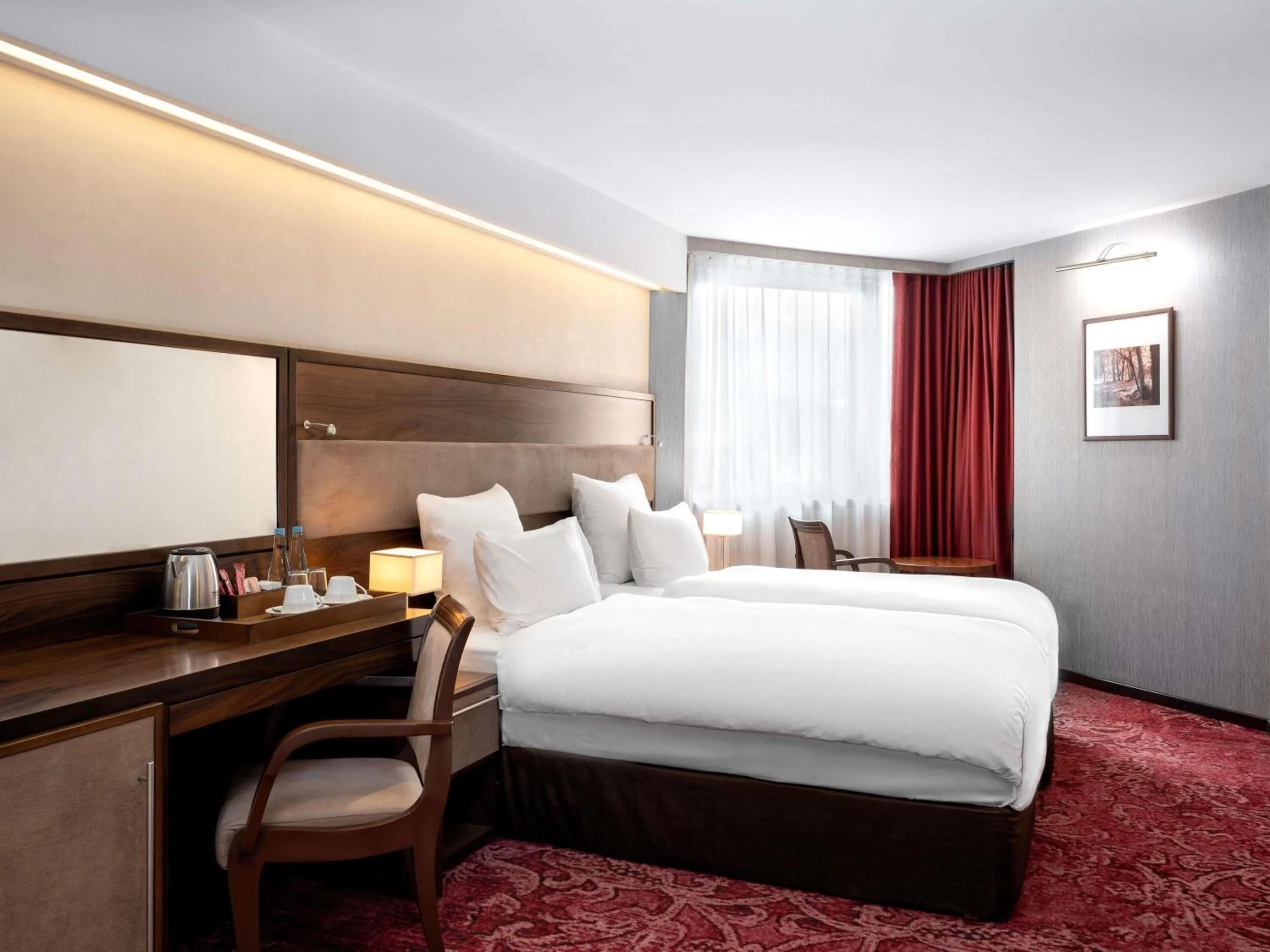 Bedroom, Bed in Movenpick hotel Sarajevo