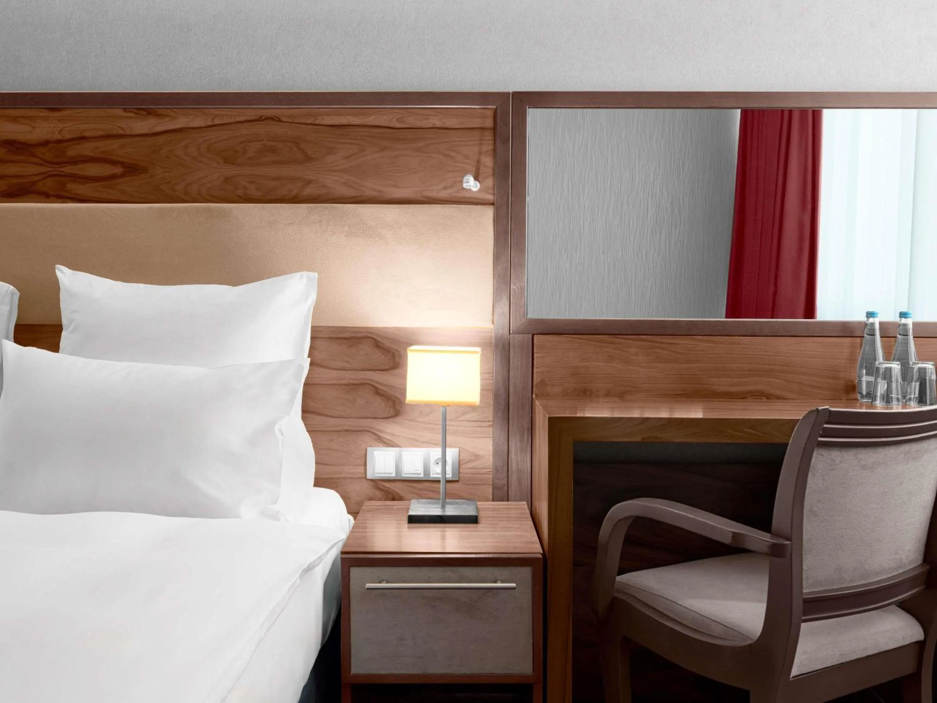 Bedroom, Bed in Movenpick hotel Sarajevo