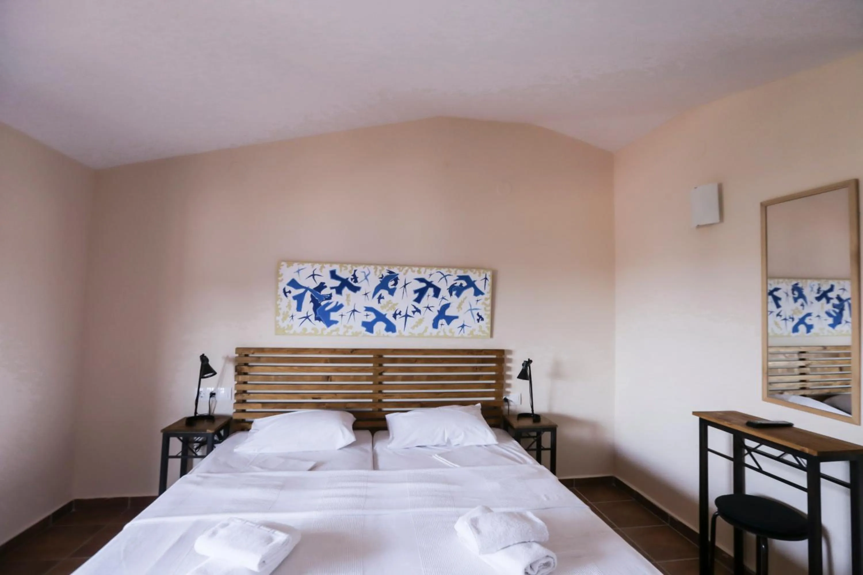 Bed in Ammon Garden Hotel