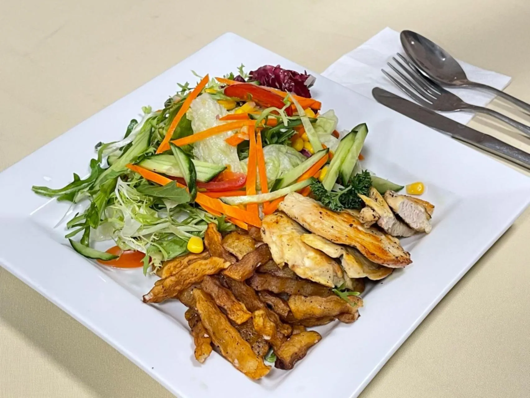 Lunch in Magnificent International Hotel