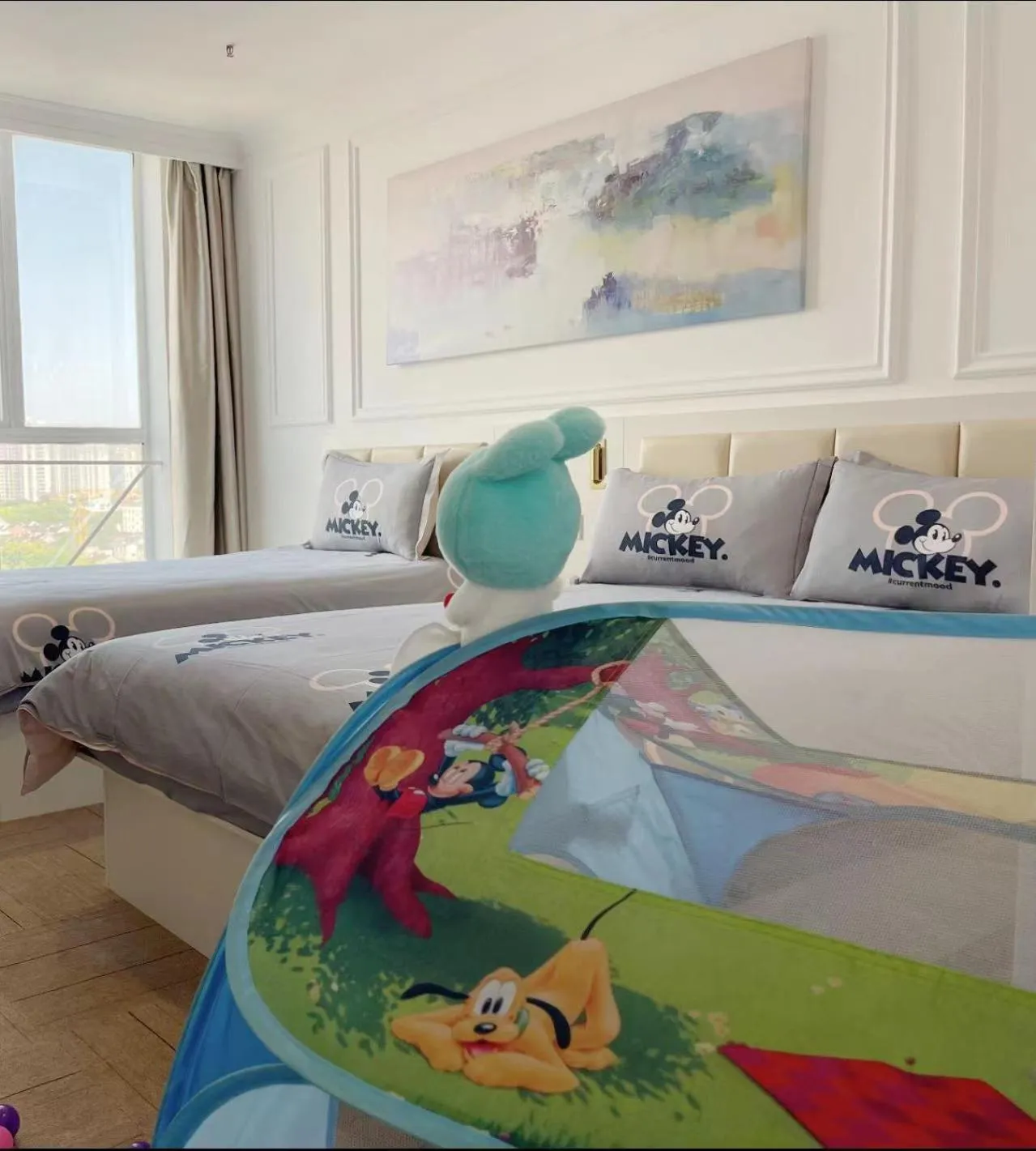 Bed in Magnificent International Hotel