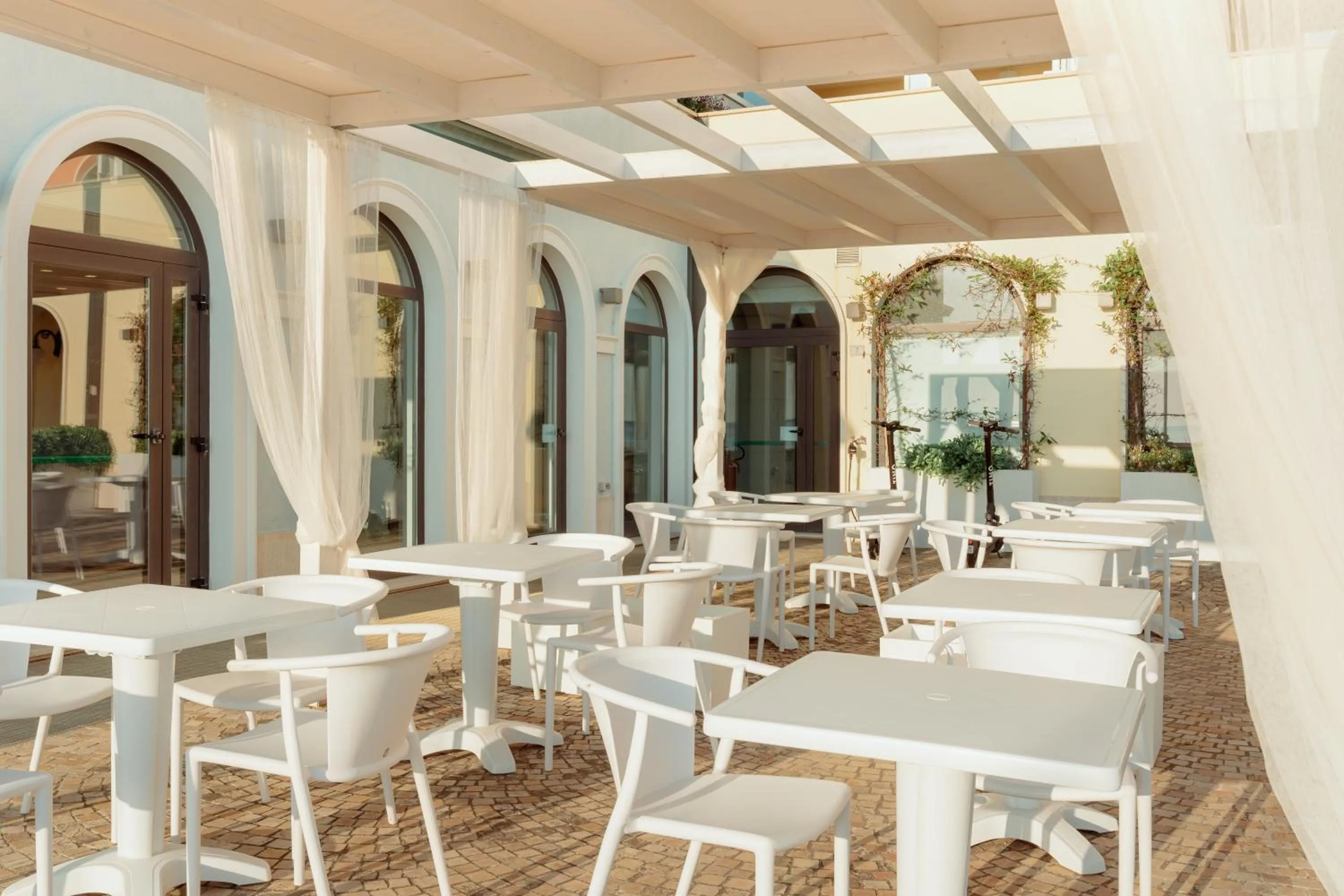 Property building in Life Hotel Seaview & Spa