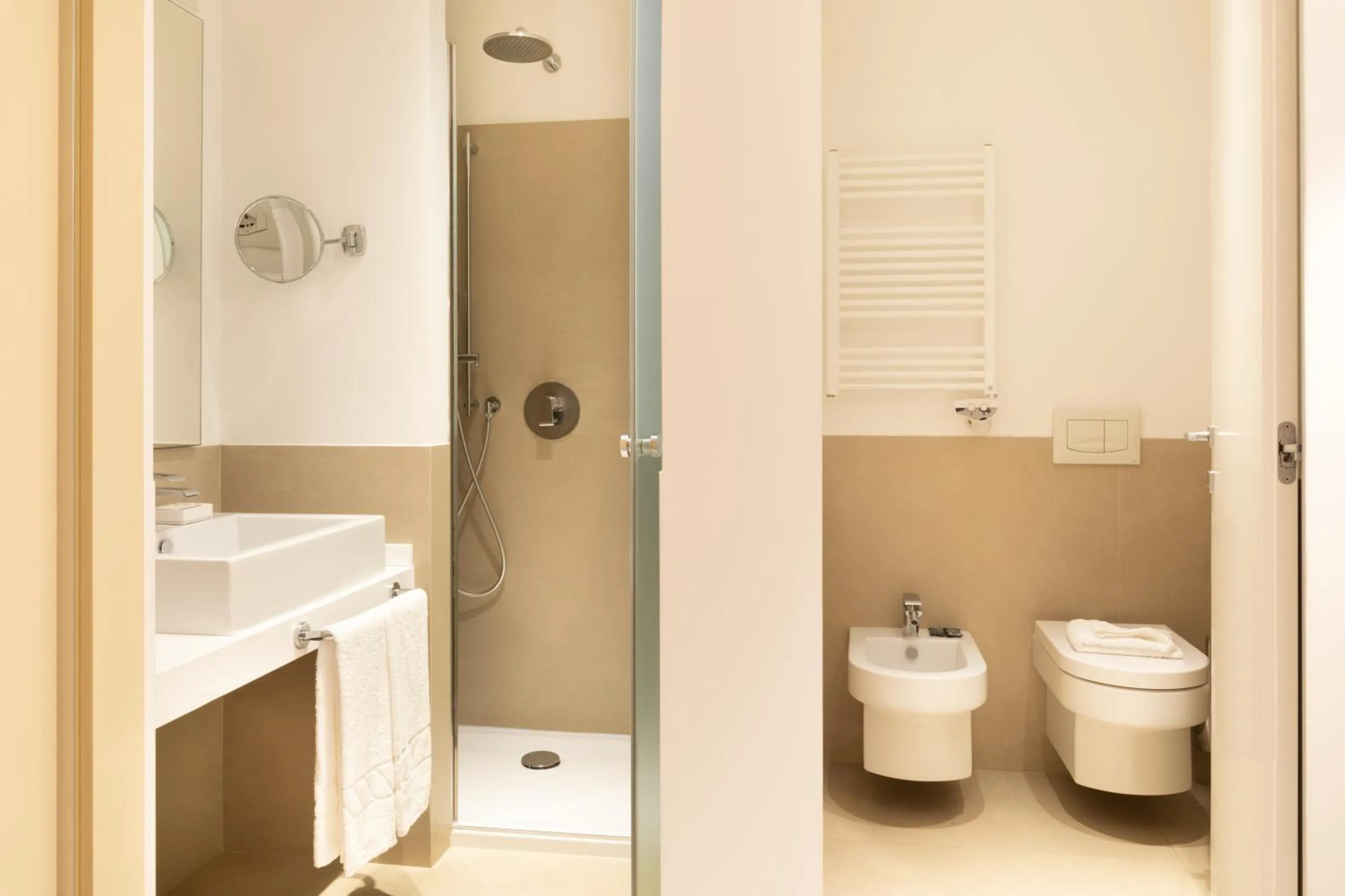 Shower in Life Hotel Seaview & Spa