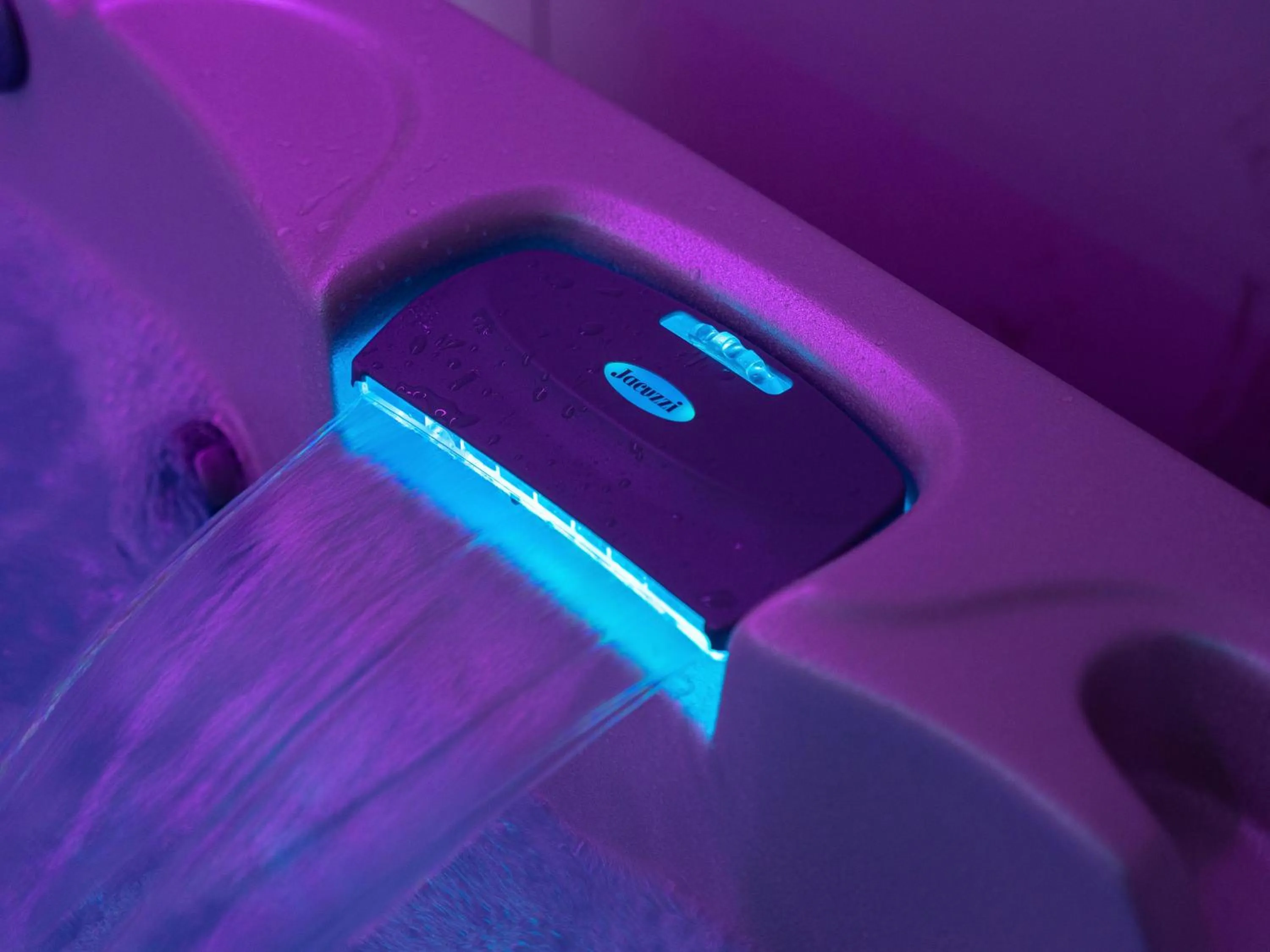 Hot Tub in Life Hotel Seaview & Spa