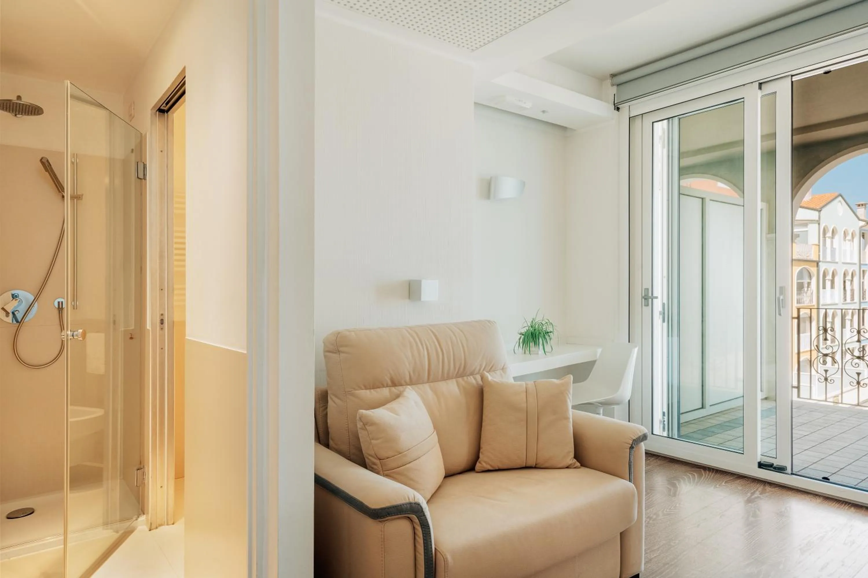 Living room in Life Hotel Seaview & Spa