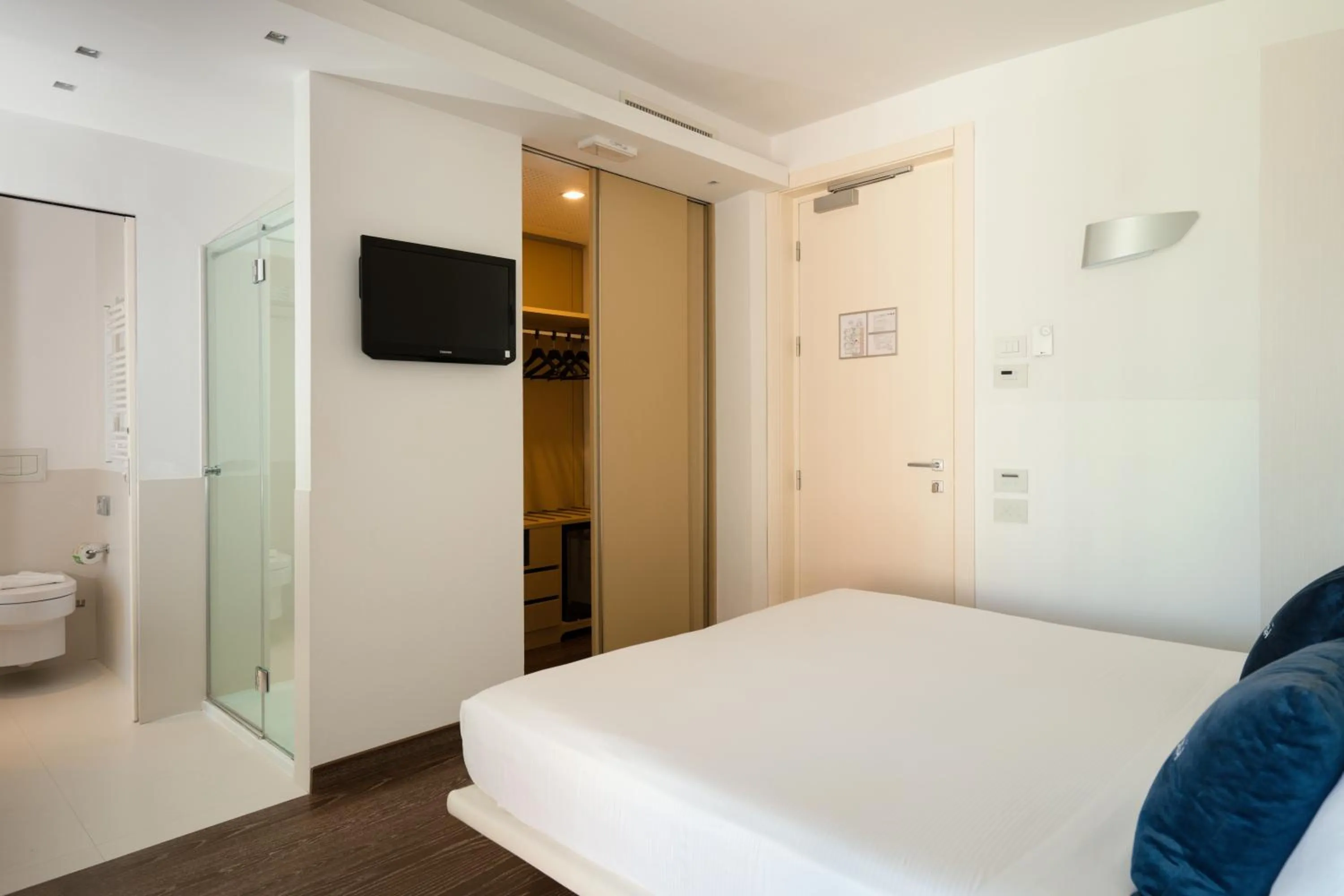 Bed in Life Hotel Seaview & Spa