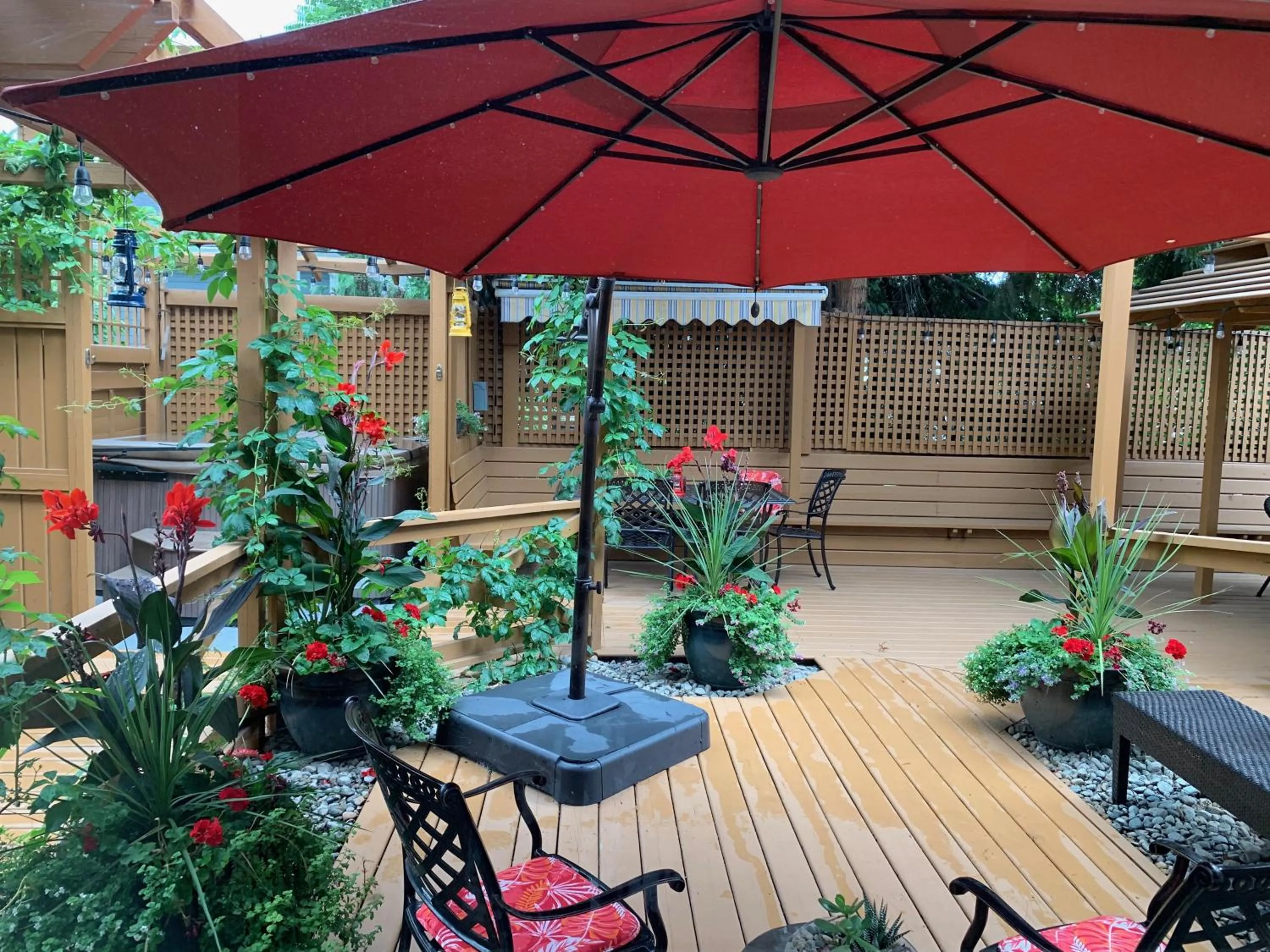 Balcony/Terrace in Kelowna Bed & Breakfast - CHATHAM HOUSE