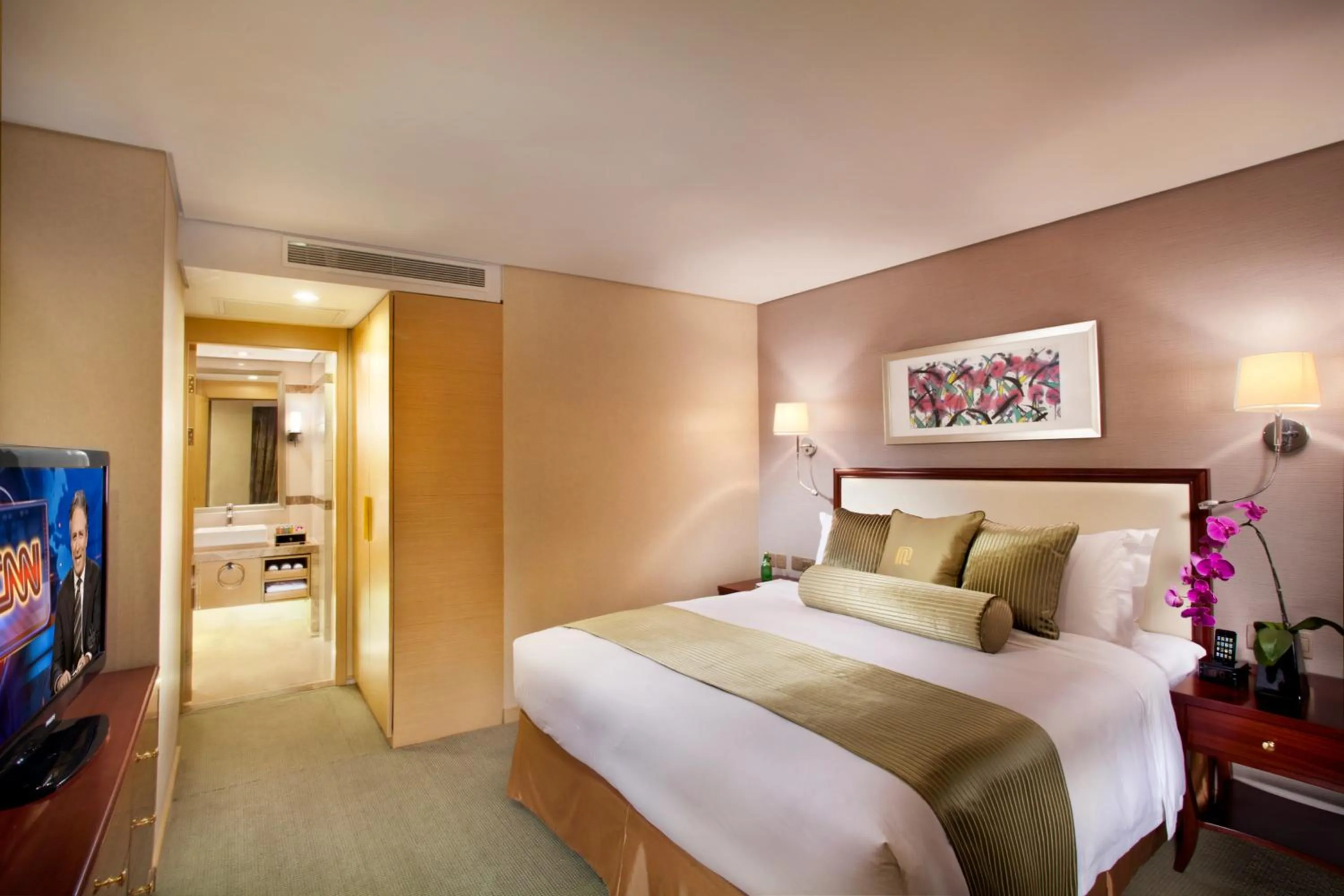 Bedroom in Regal Plaza Hotel & Residence