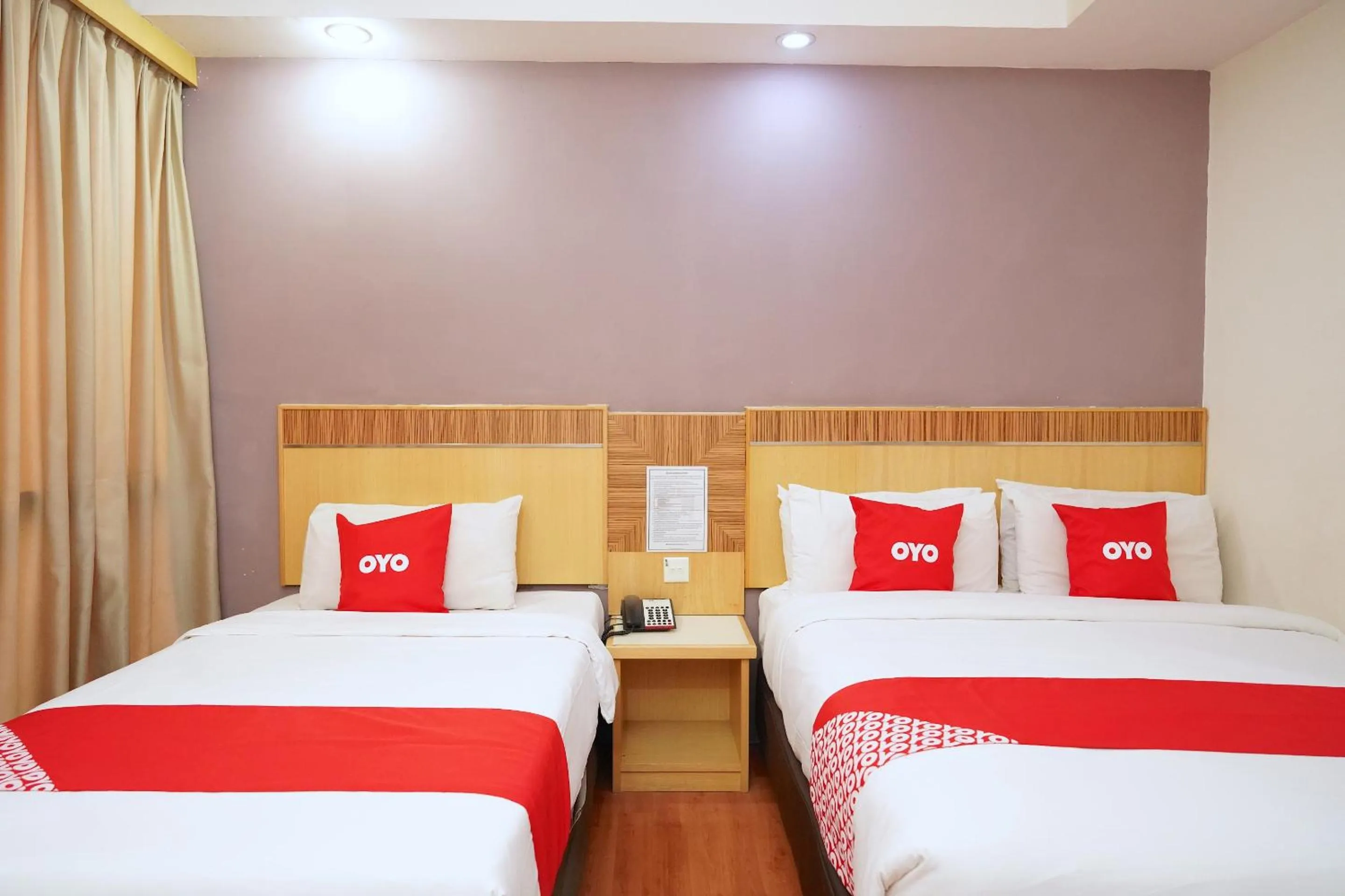 Bedroom, Bed in Houz Inn