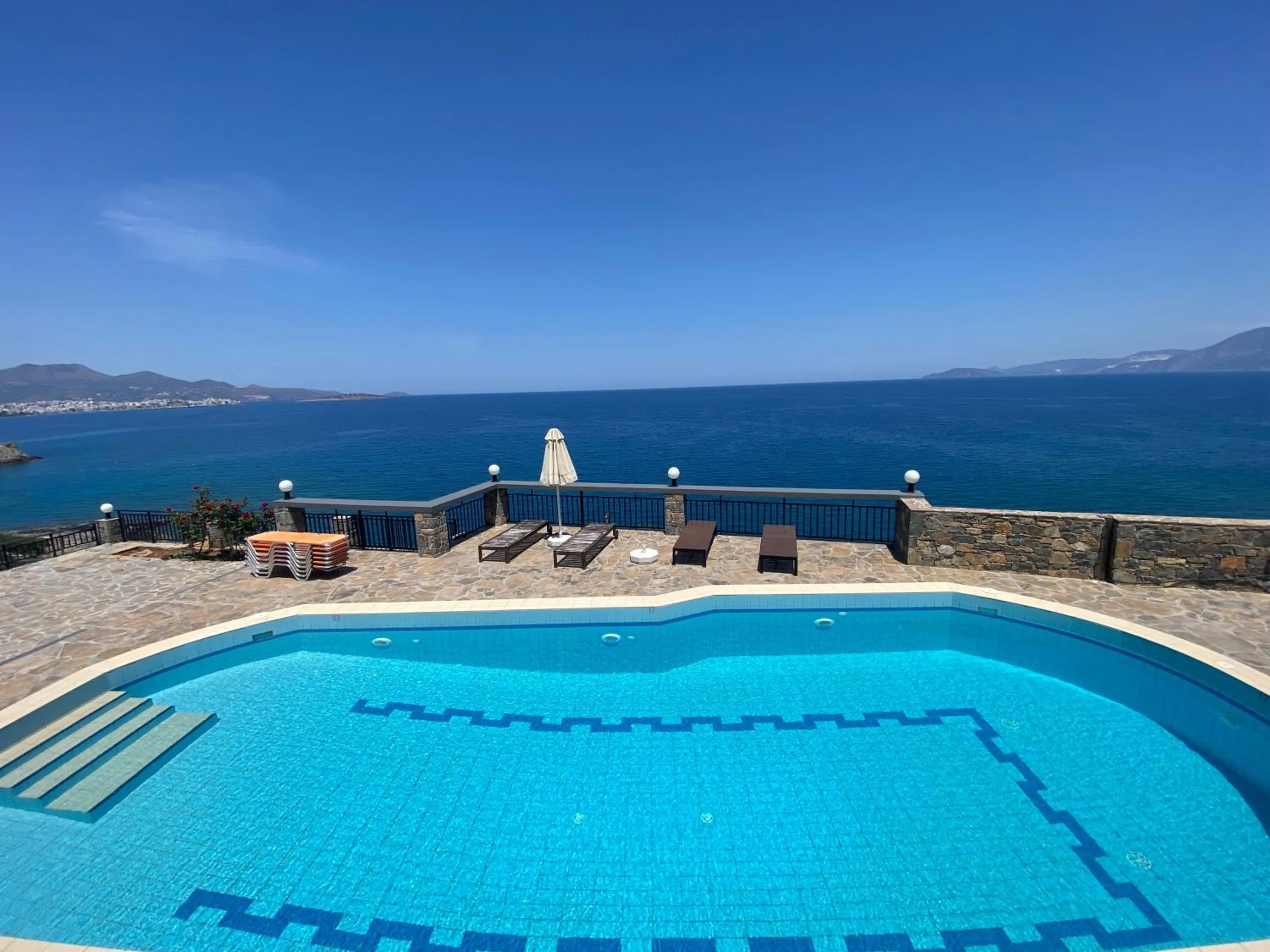 Sea view in Ostria Apartments