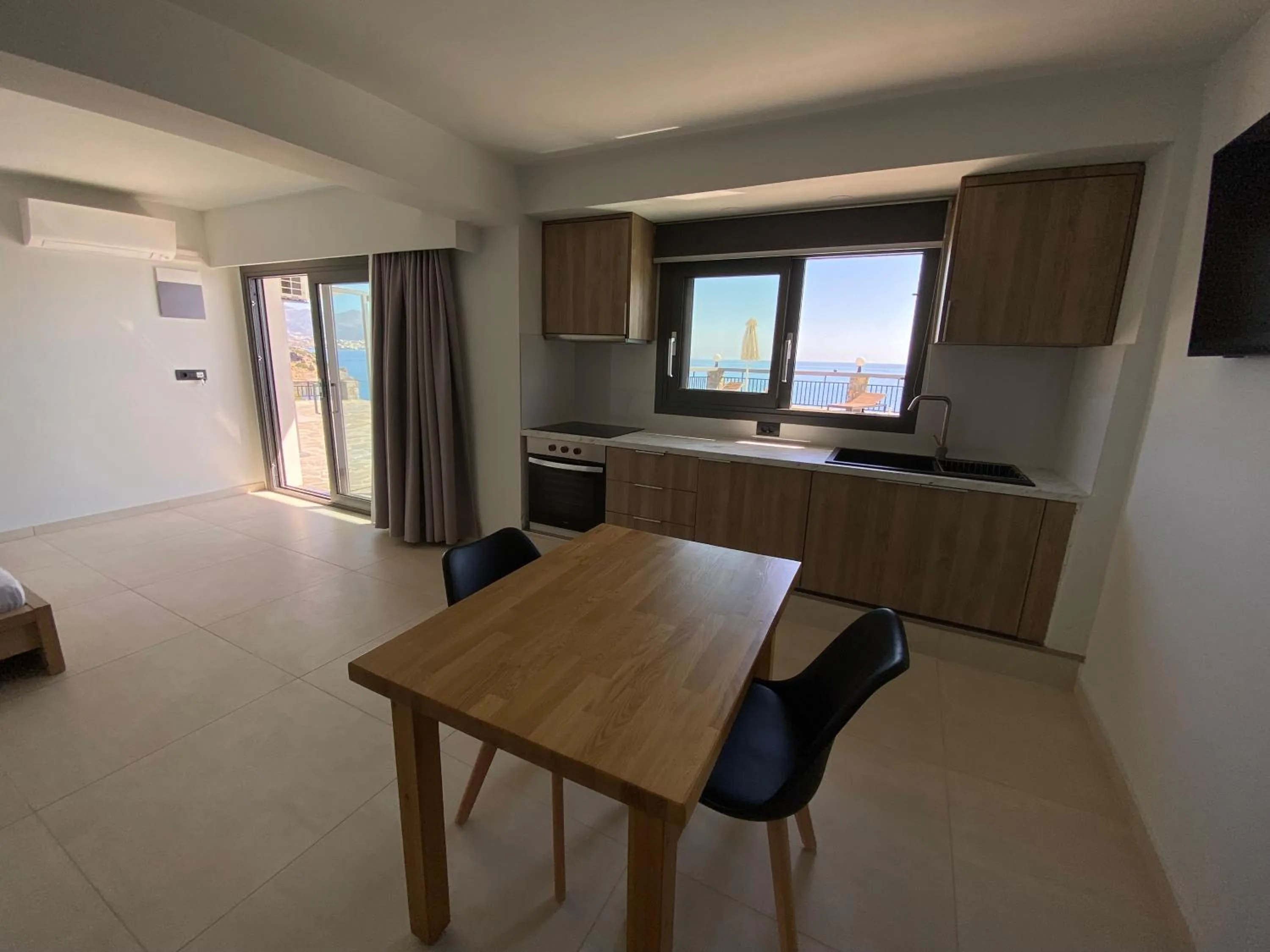 Sea view in Ostria Apartments