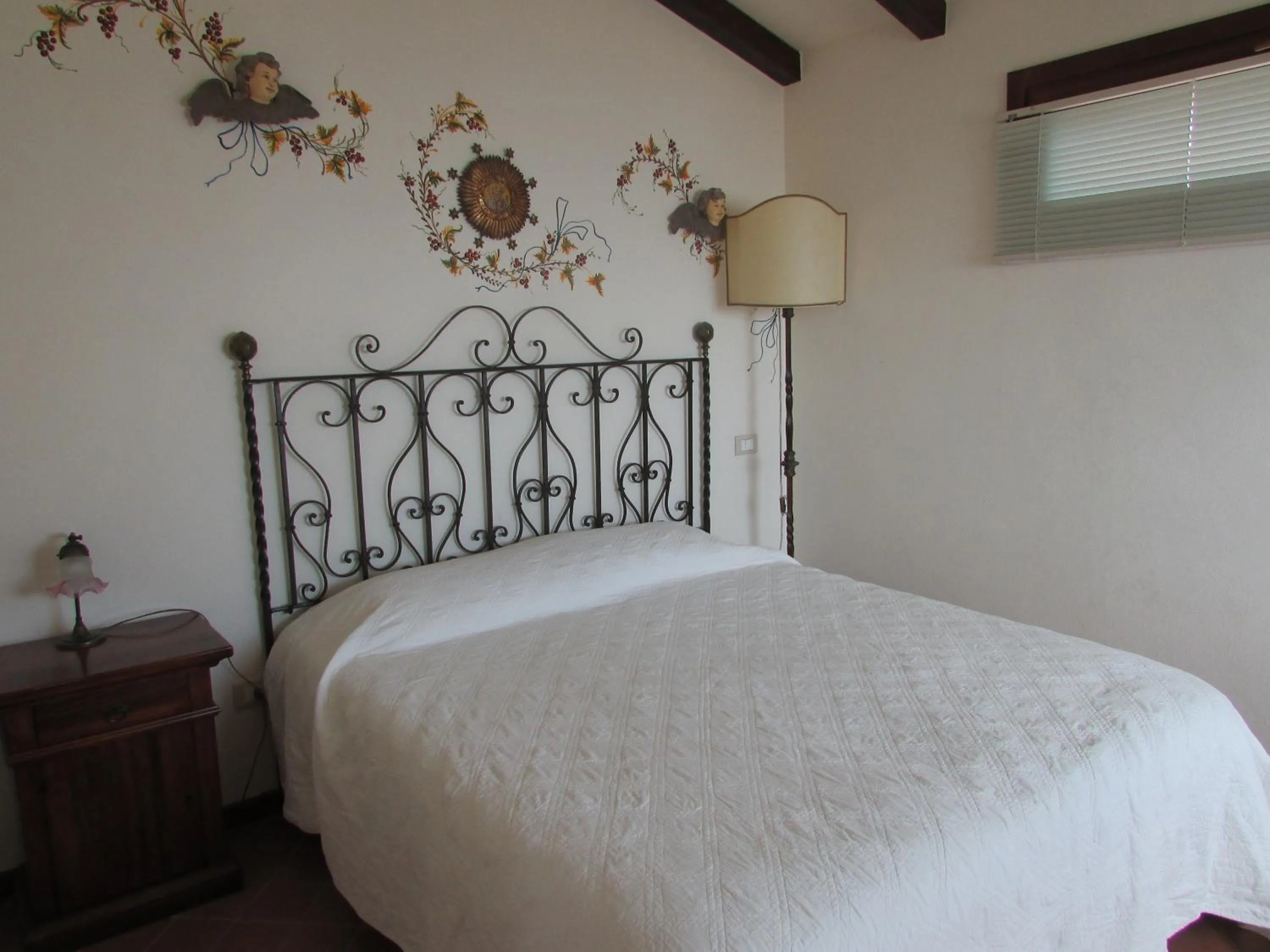 Bed in Casale Di Caterina