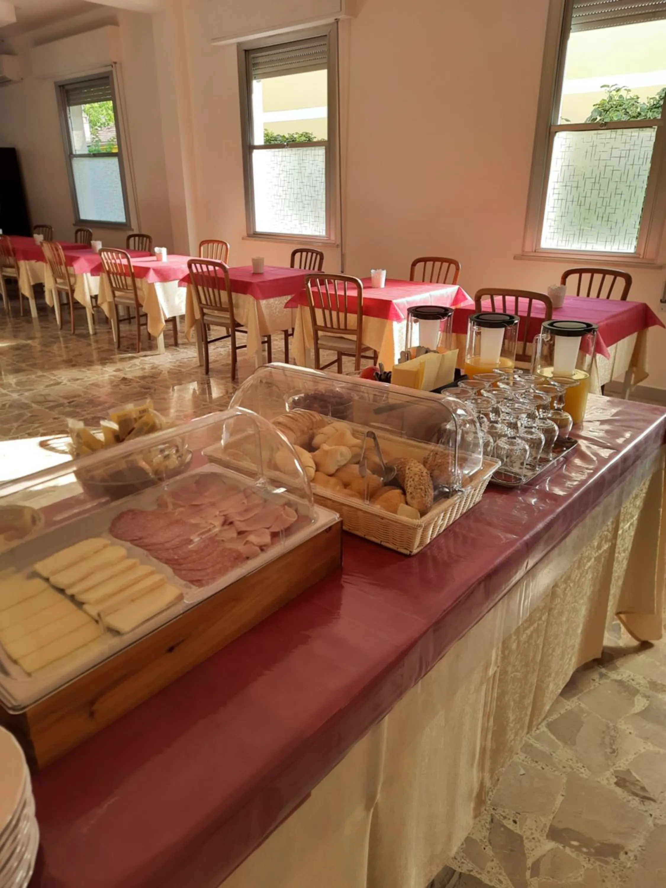 Buffet breakfast in Hotel Barbiani