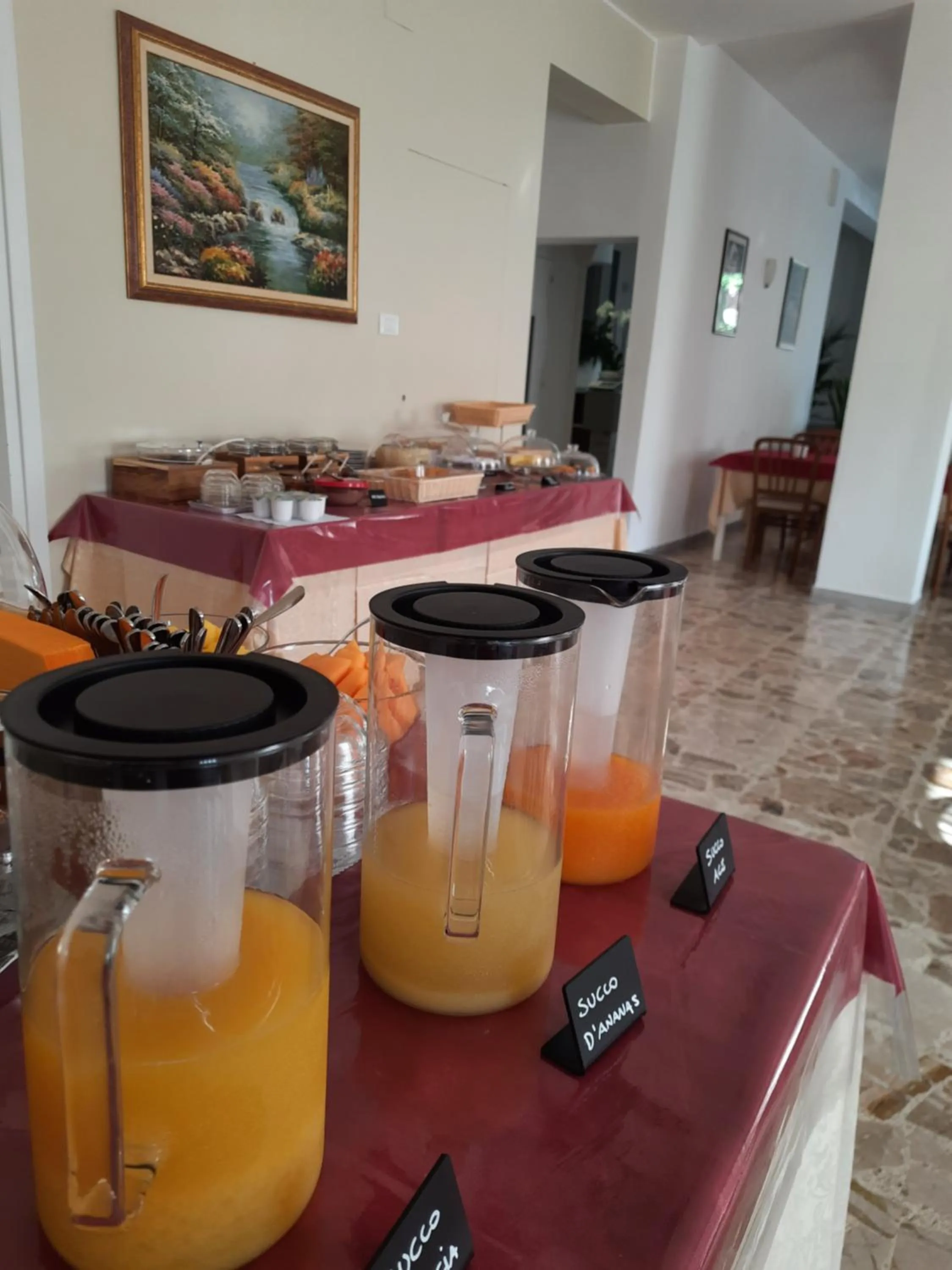 Food and drinks in Hotel Barbiani