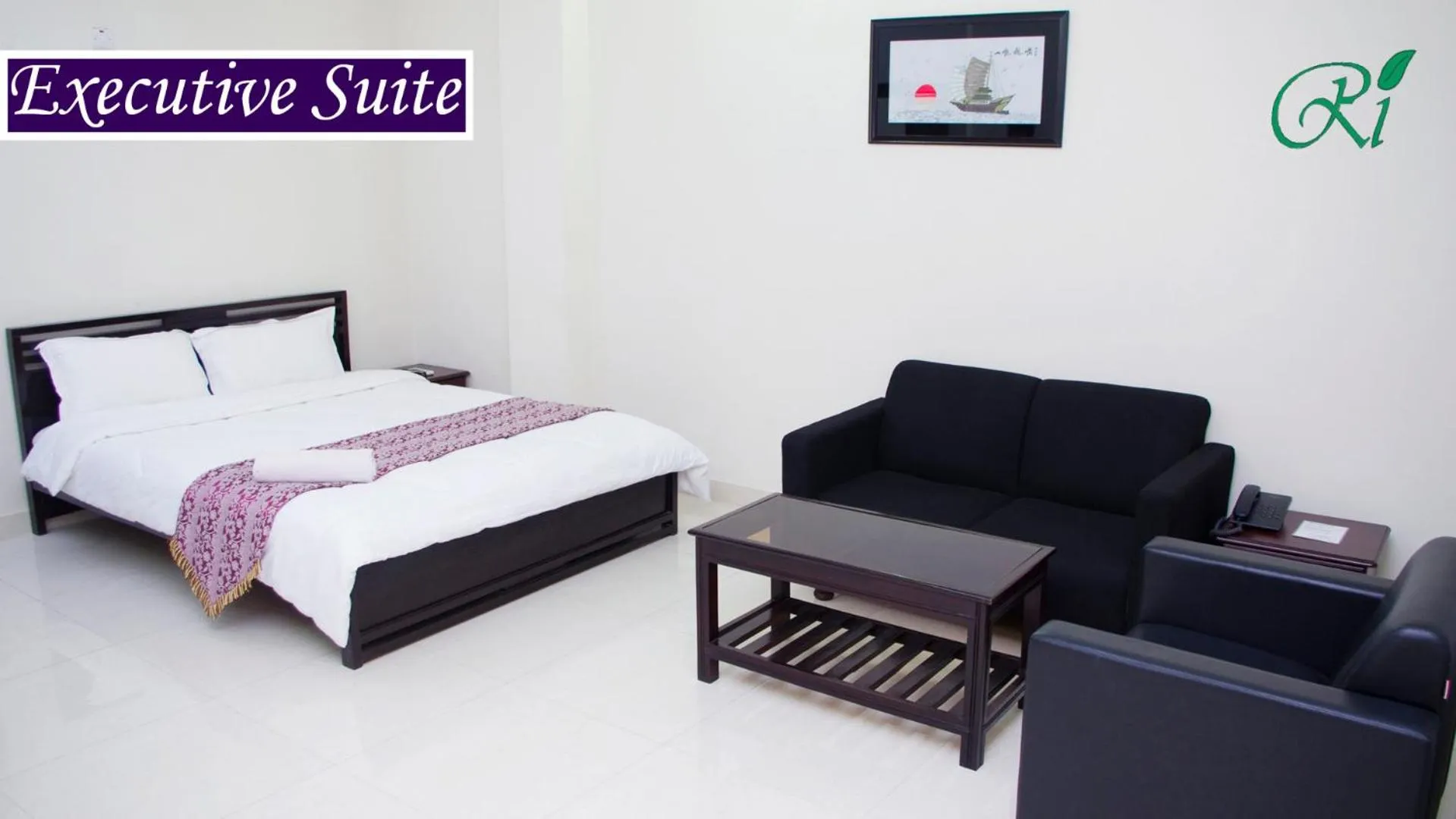 Photo of the whole room in Restinn Hotel