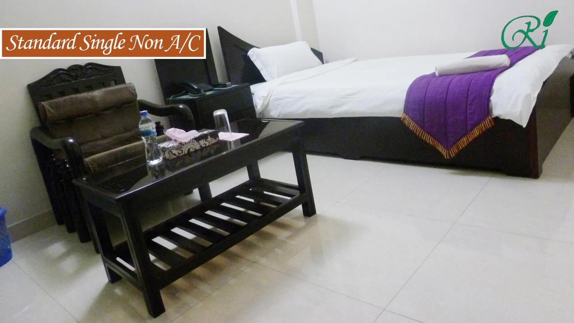 Photo of the whole room in Restinn Hotel