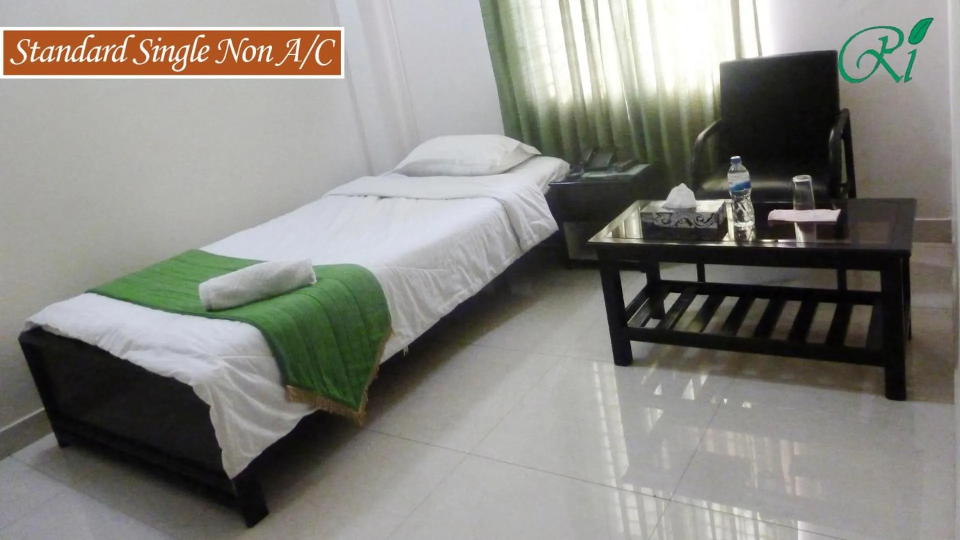 Photo of the whole room in Restinn Hotel