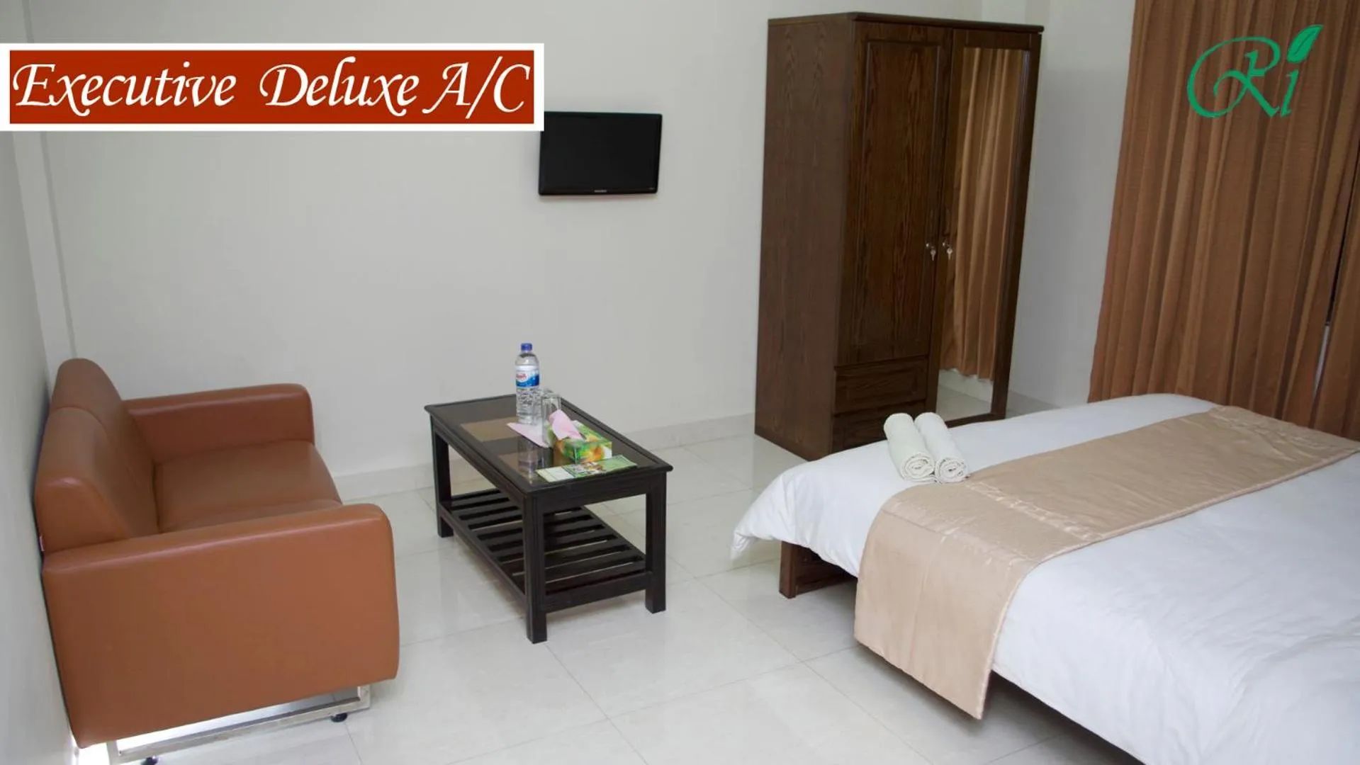 Bed in Restinn Hotel