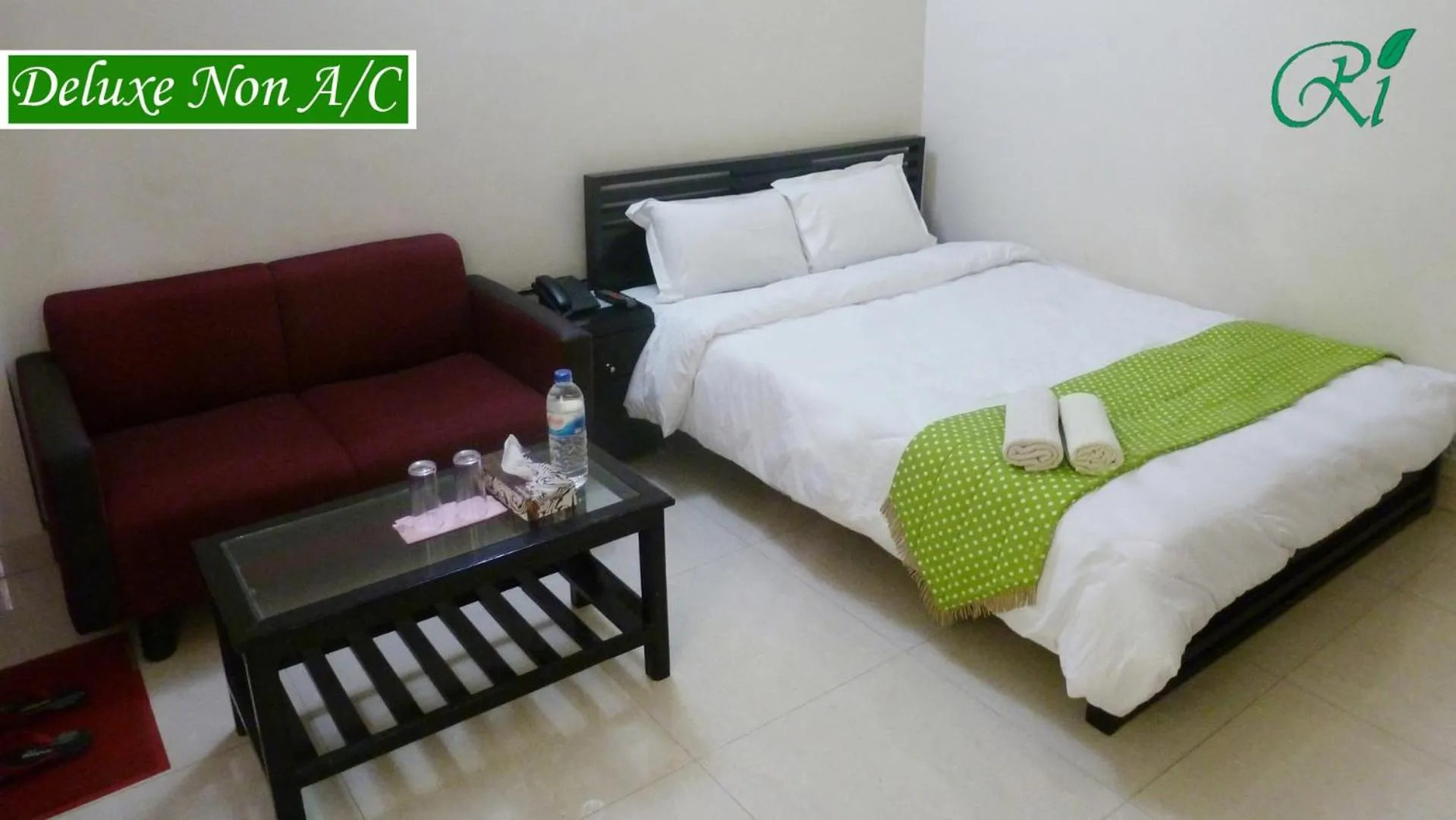 Photo of the whole room in Restinn Hotel