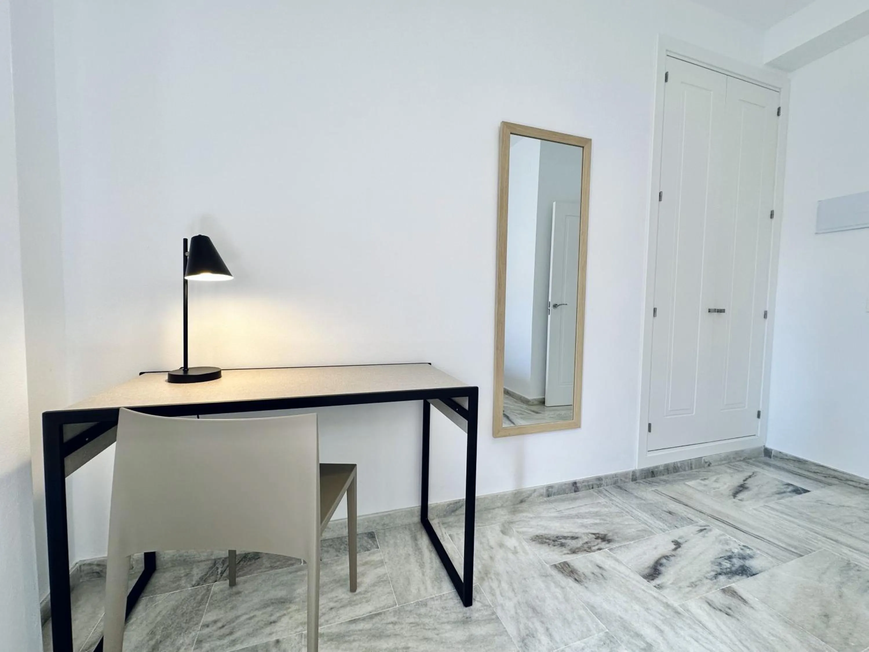 wardrobe in Hotel Apartamentos Marina Luz