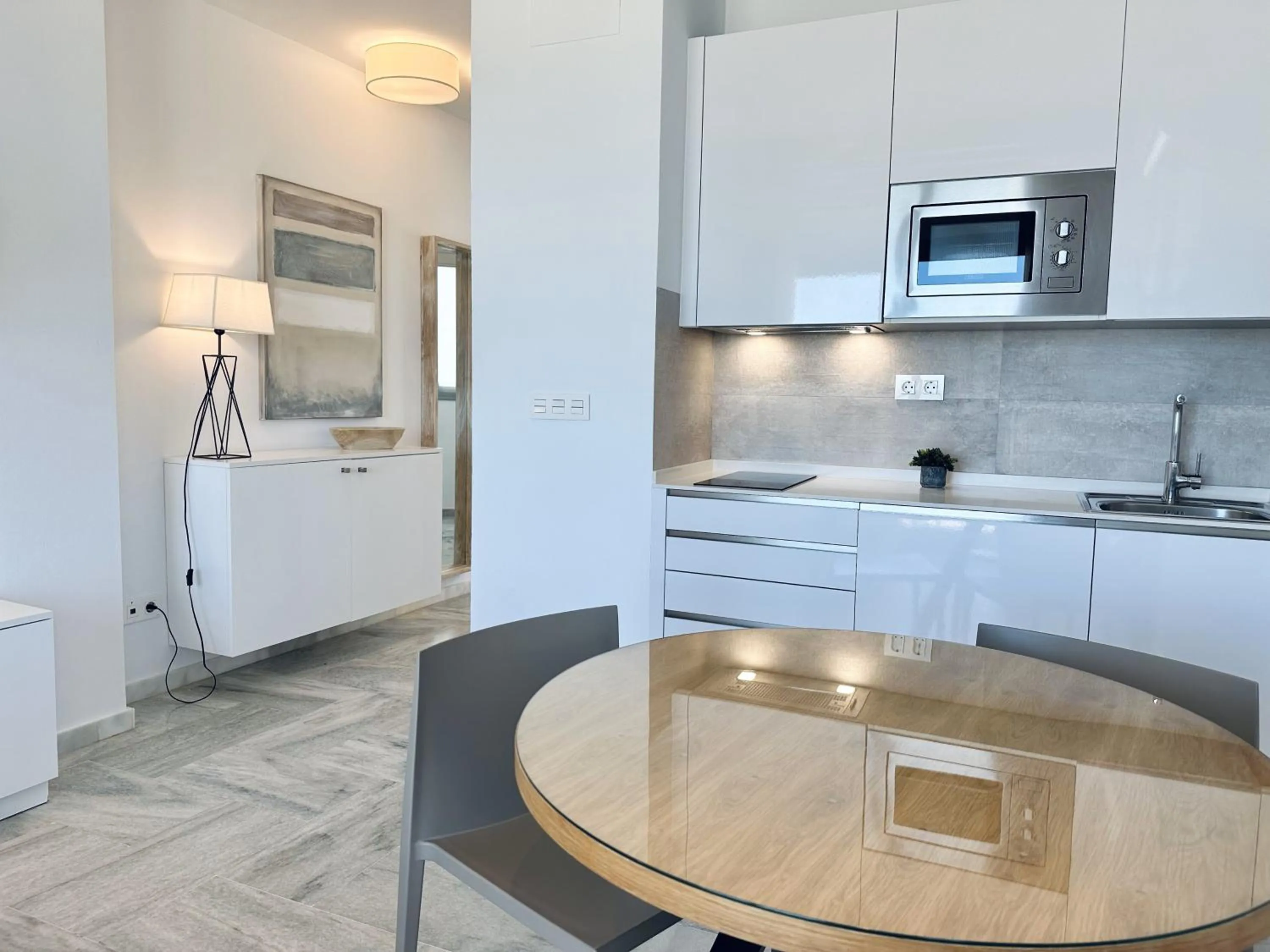 Kitchen or kitchenette in Hotel Apartamentos Marina Luz