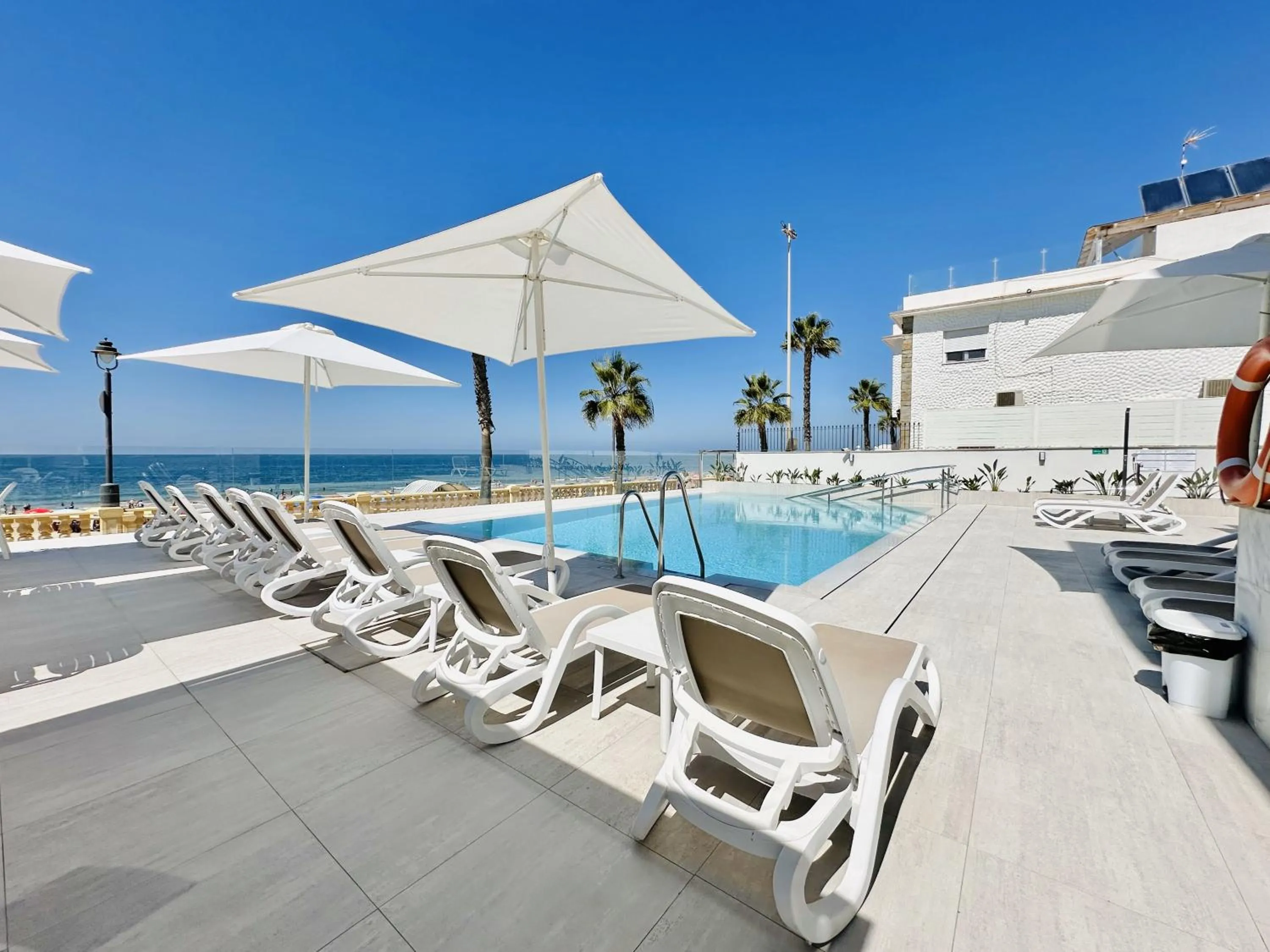 Beach in Hotel Apartamentos Marina Luz