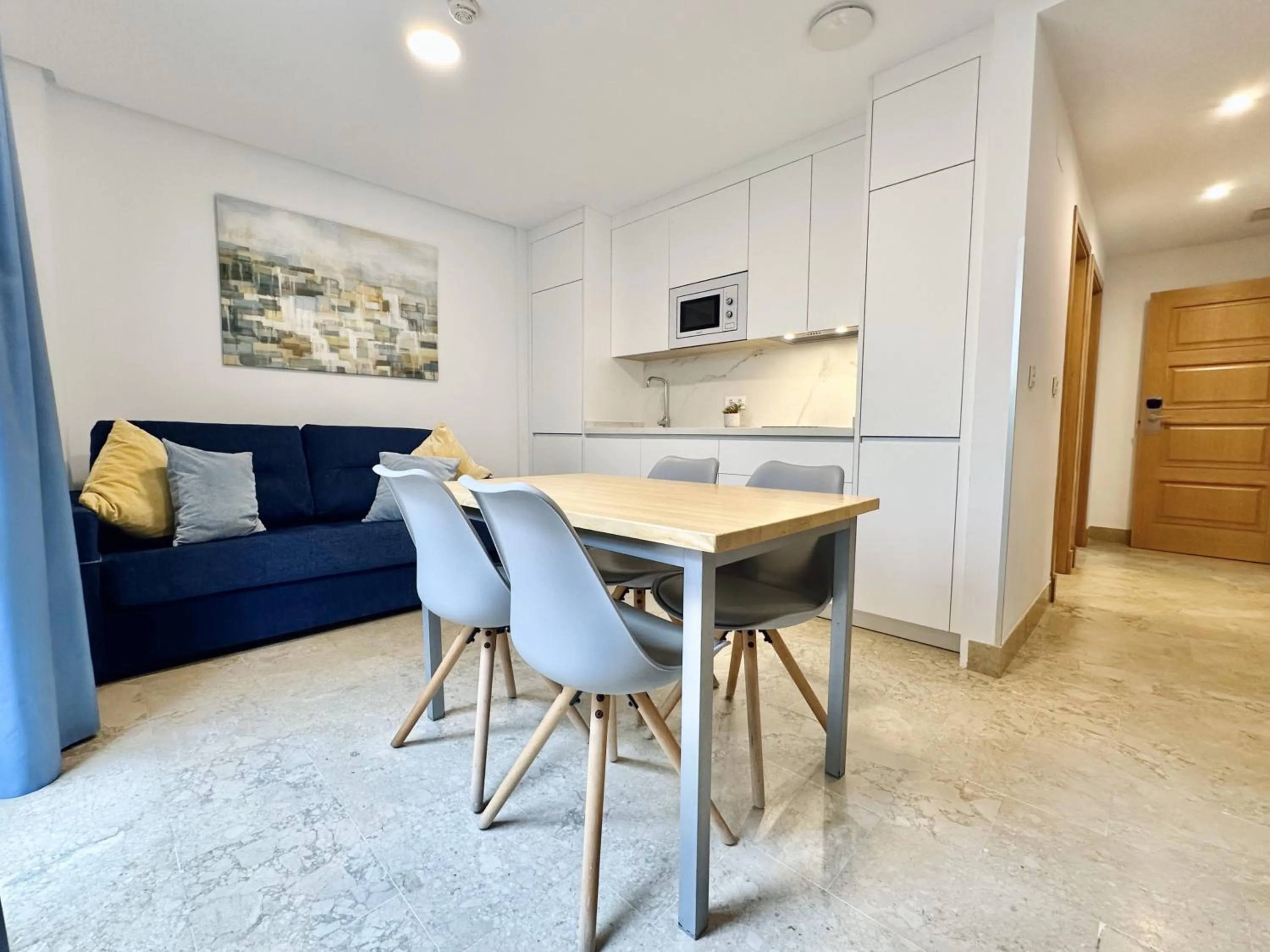 Kitchen or kitchenette in Hotel Apartamentos Marina Luz