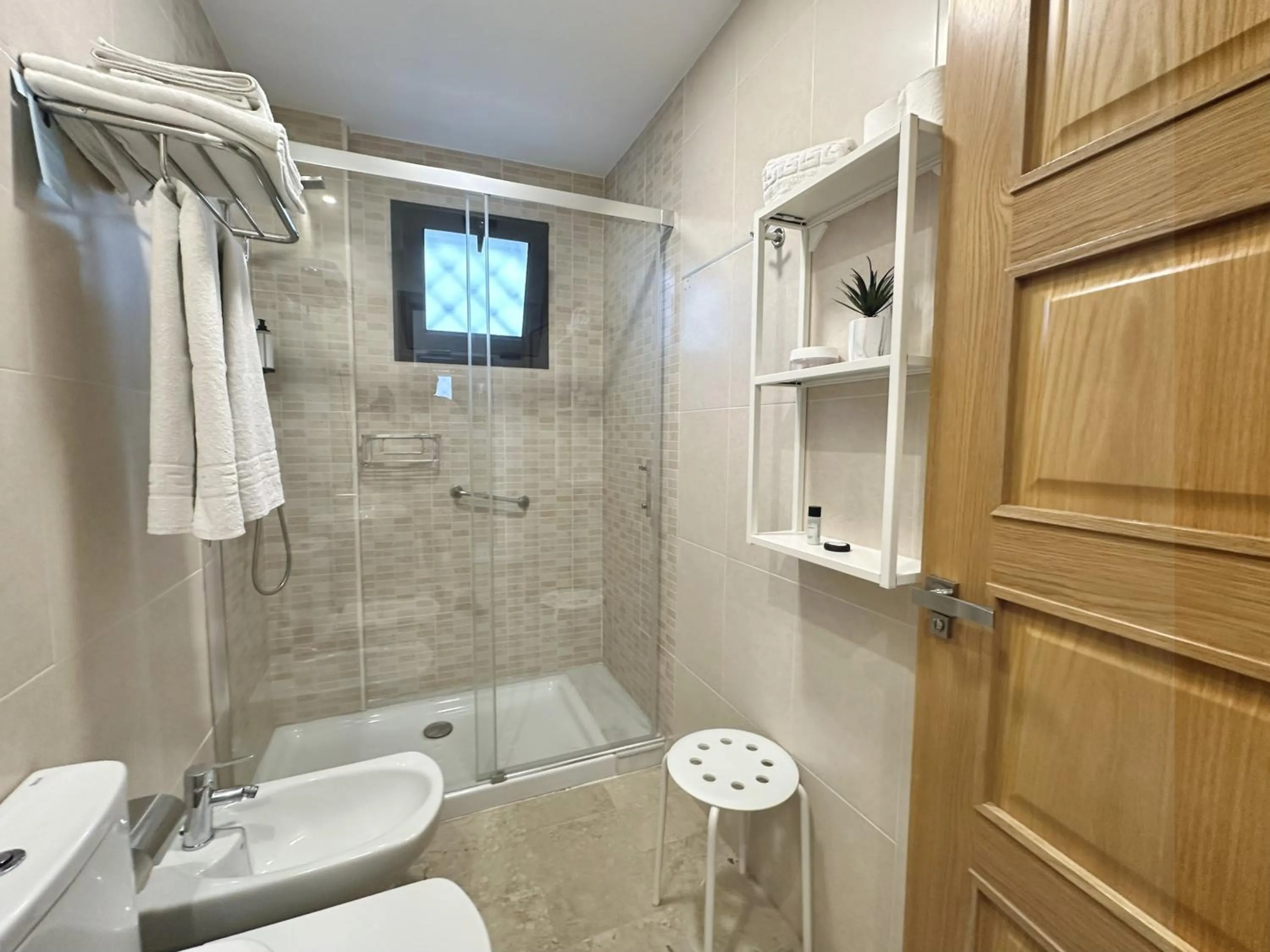 Shower in Hotel Apartamentos Marina Luz