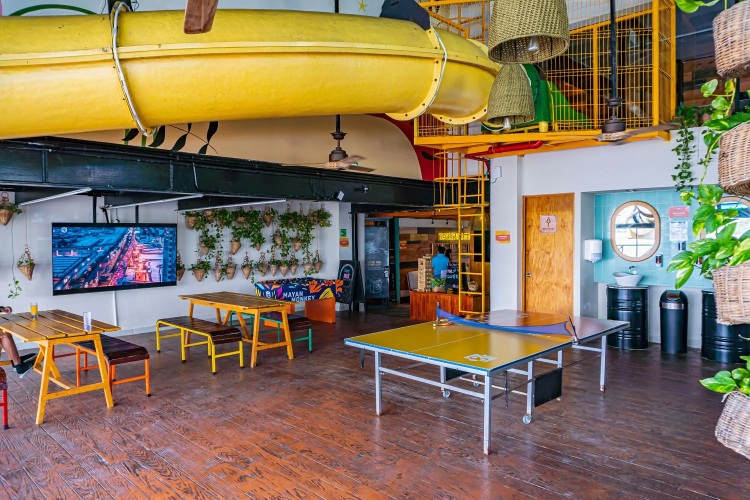 Restaurant/places to eat in Mayan Monkey Cancun - Social Hotel