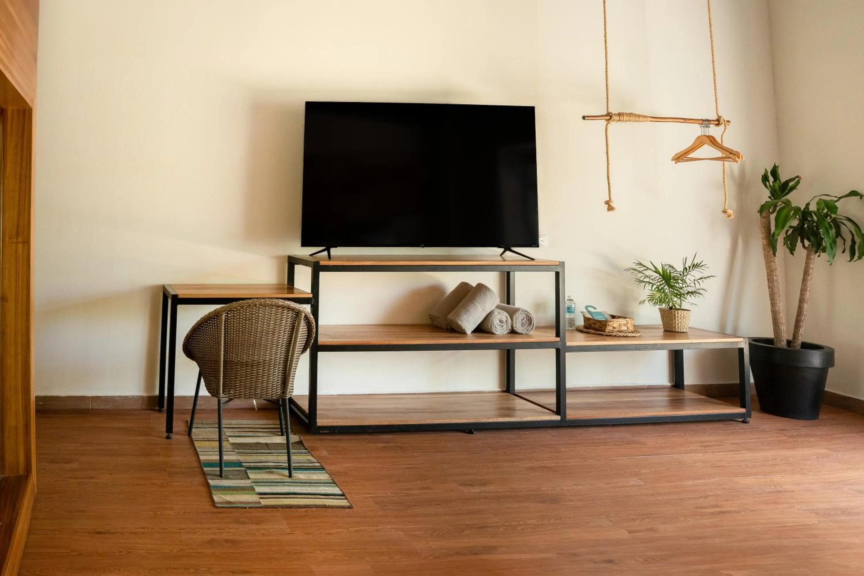 TV and multimedia in Mayan Monkey Cancun - Social Hotel