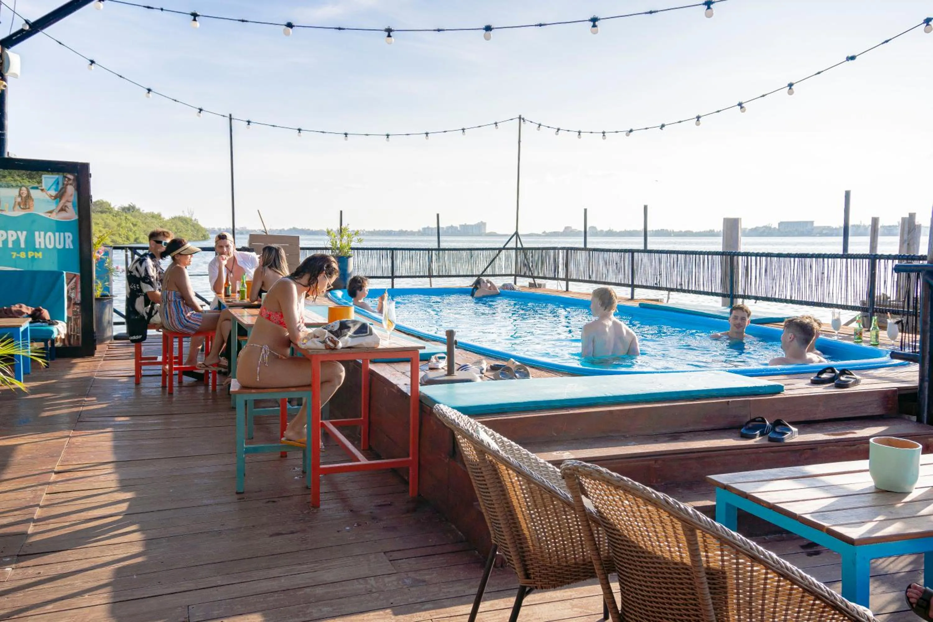 Day in Mayan Monkey Cancun - Social Hotel