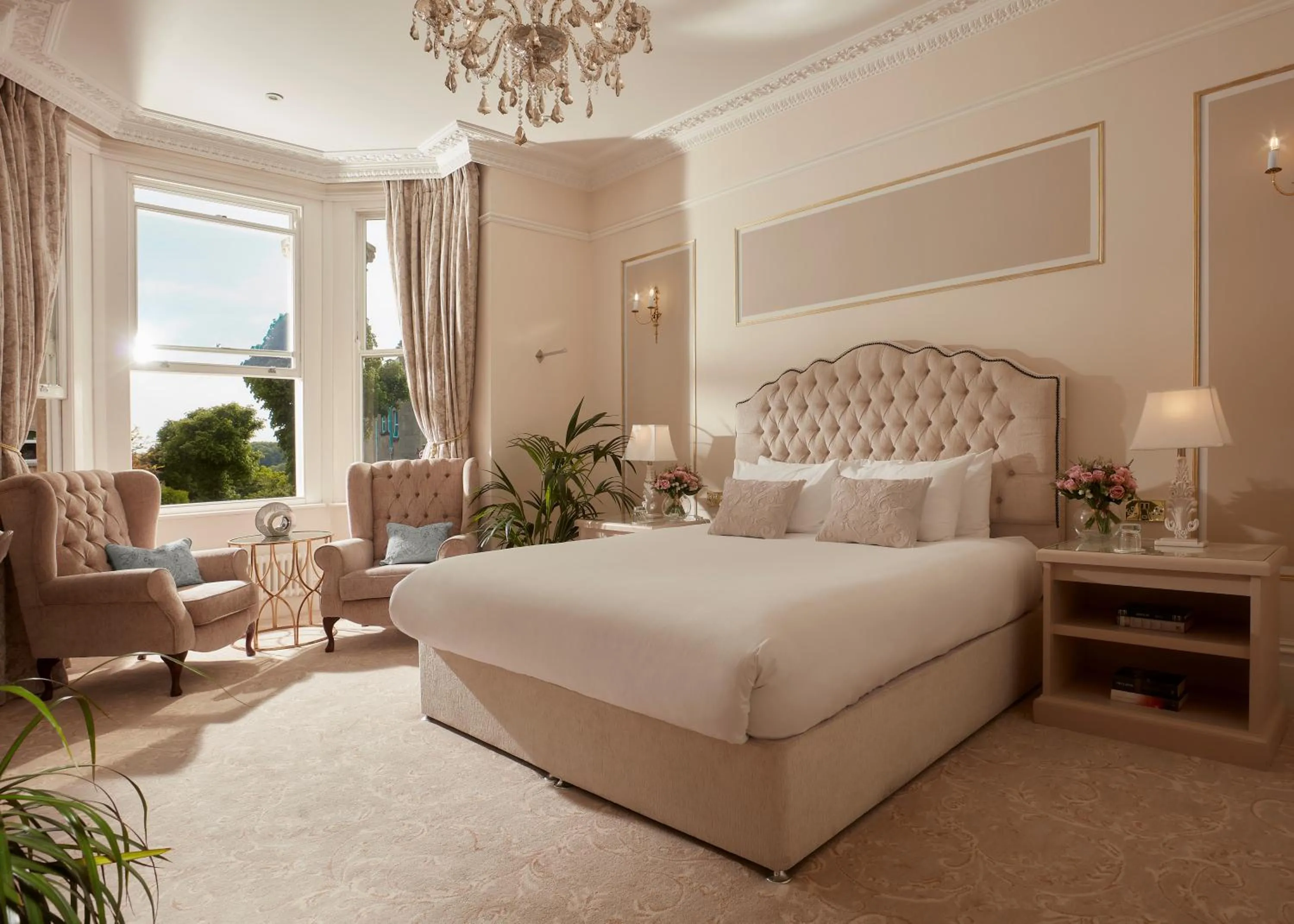 Bed in Bathen House Boutique Hotel