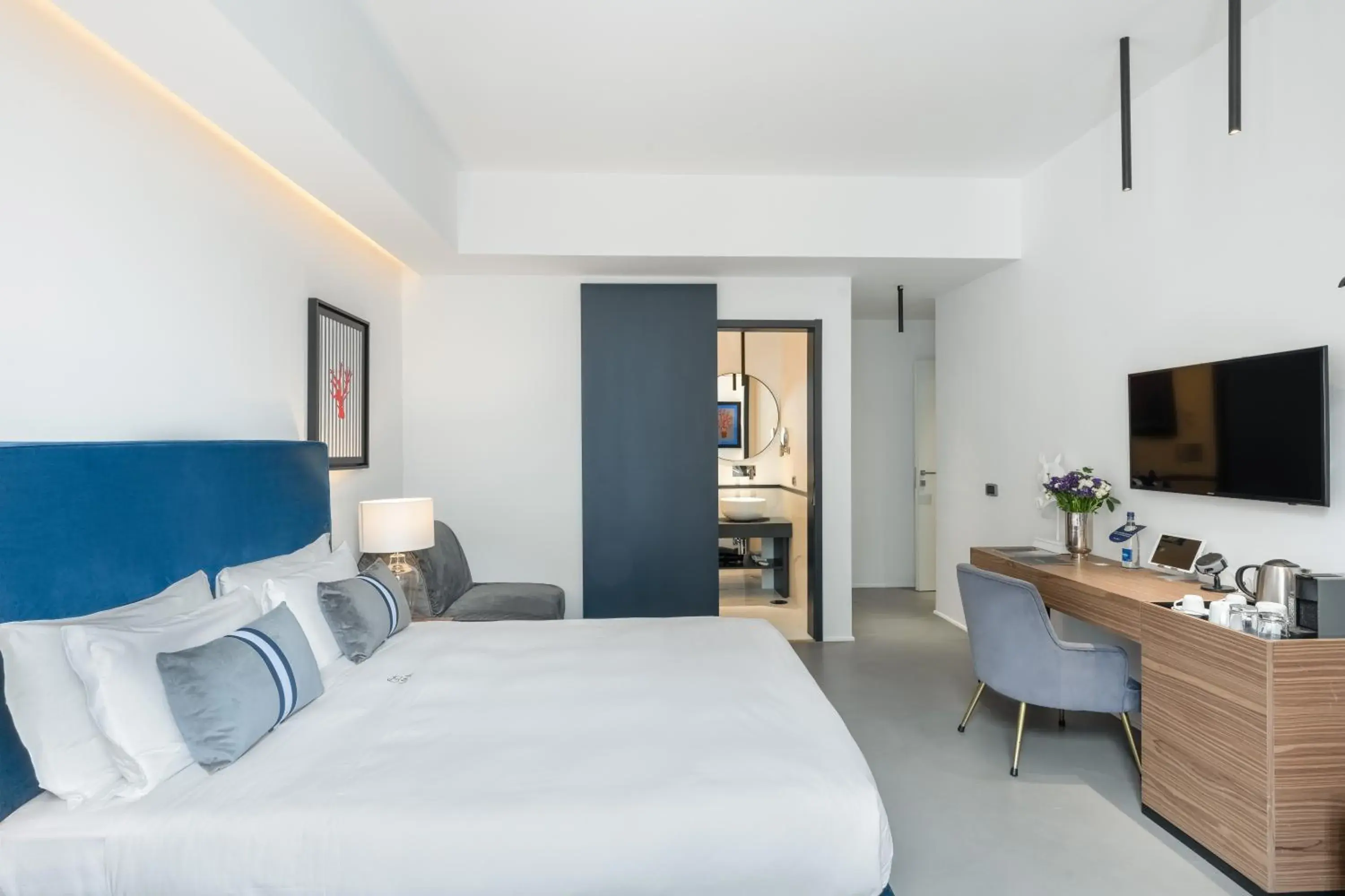 Executive triple room – Via Santa Lucia 133 in Le Mummarelle Executive triple room – Via Santa Lucia 133 in Le Mummarelle