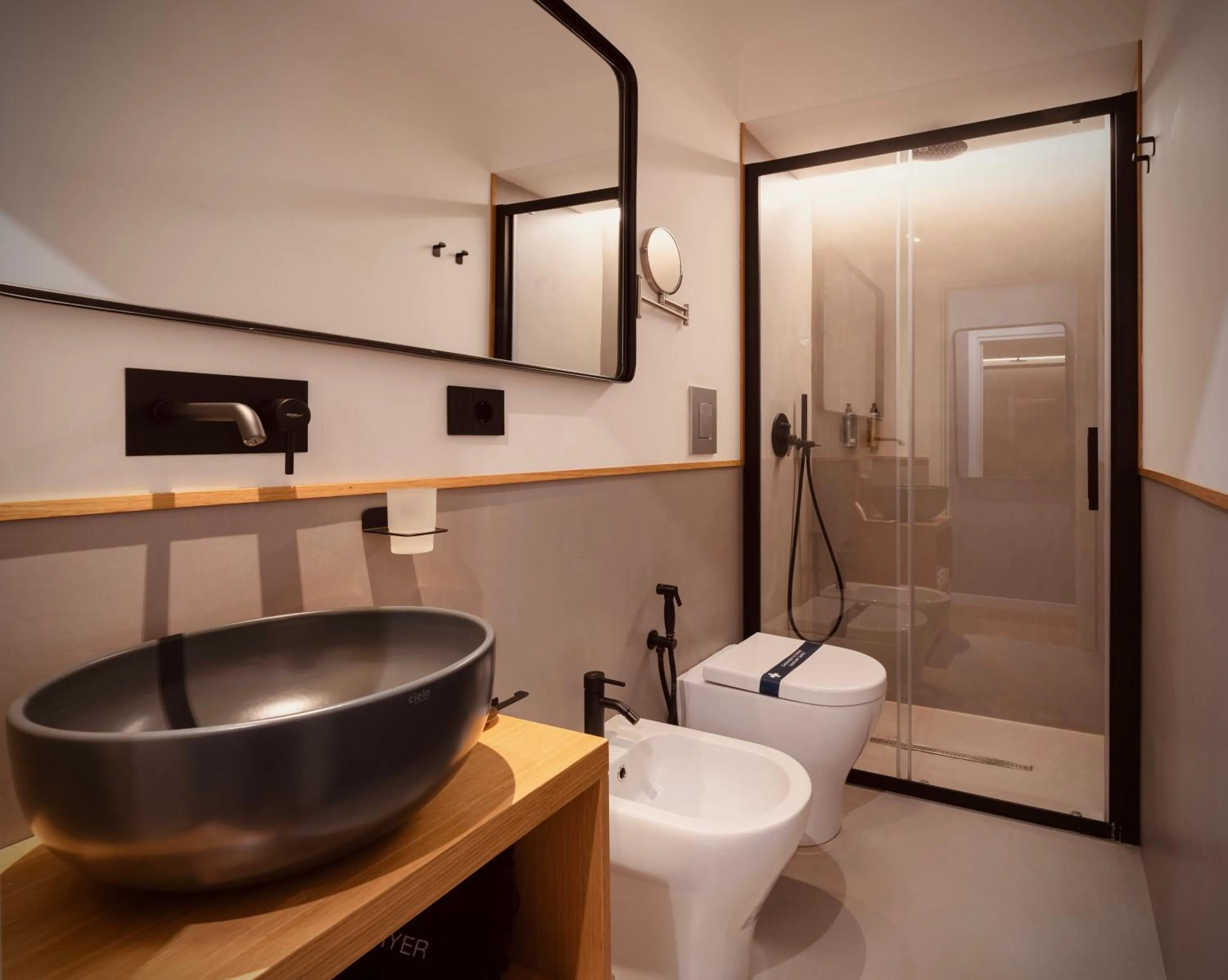 Shower in Le Mummarelle