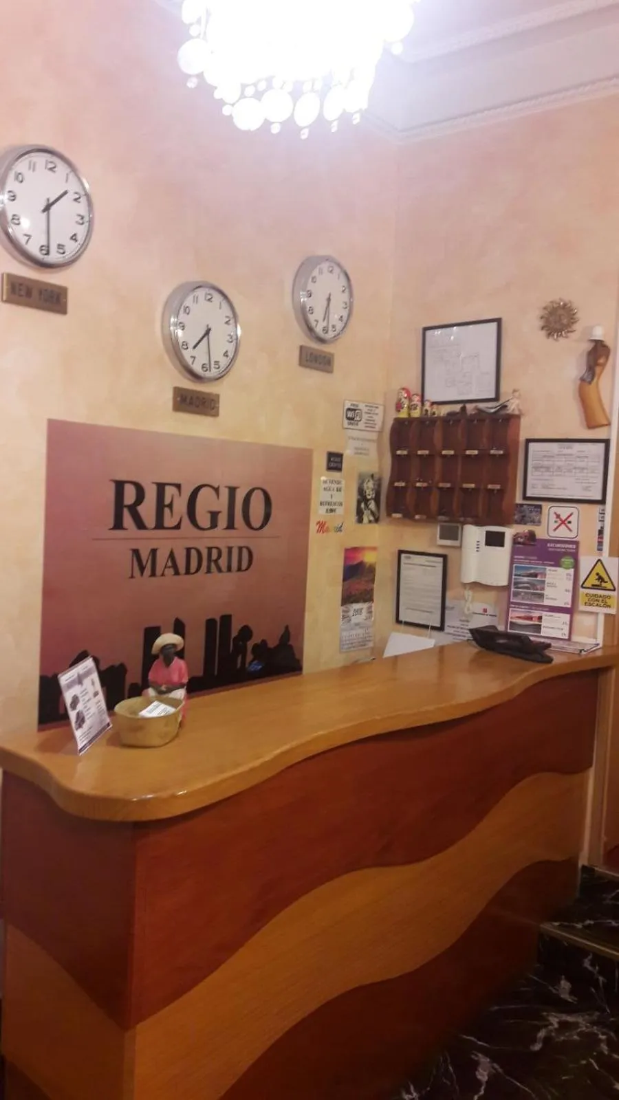 Lobby or reception in Hostal Regio