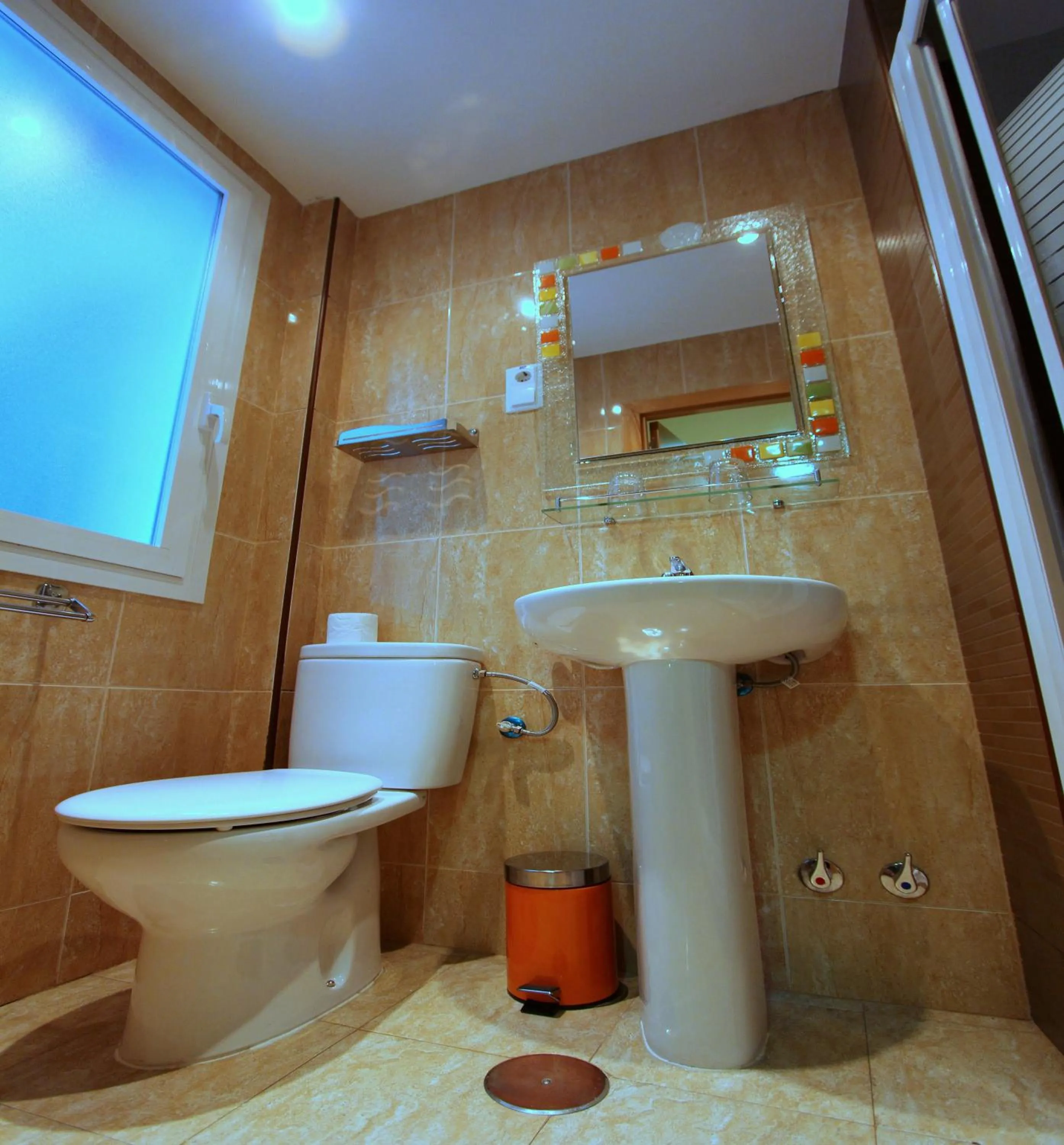 Bathroom in Hostal Regio