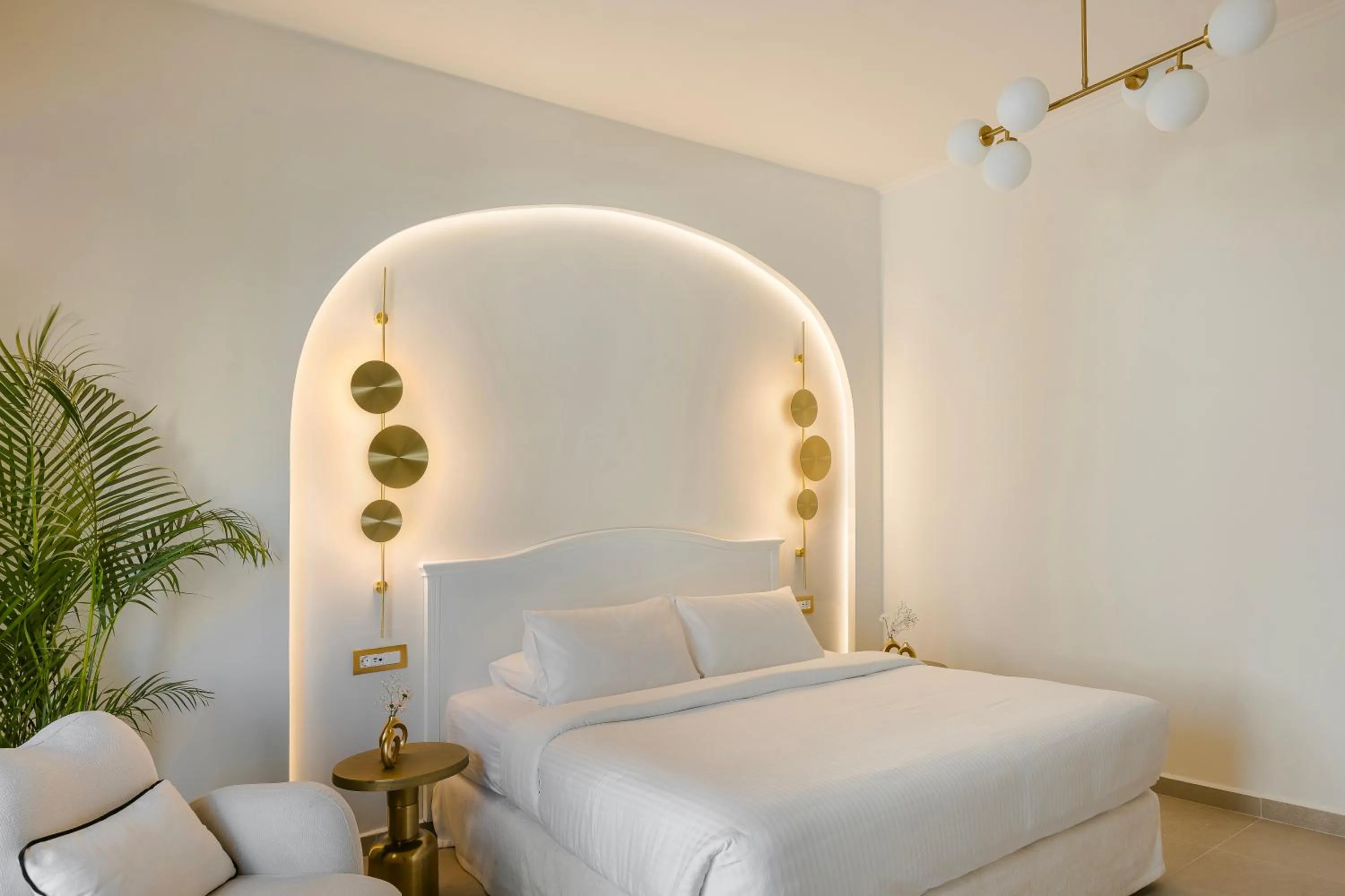 Bed in Alley Boutique Hotel and Spa