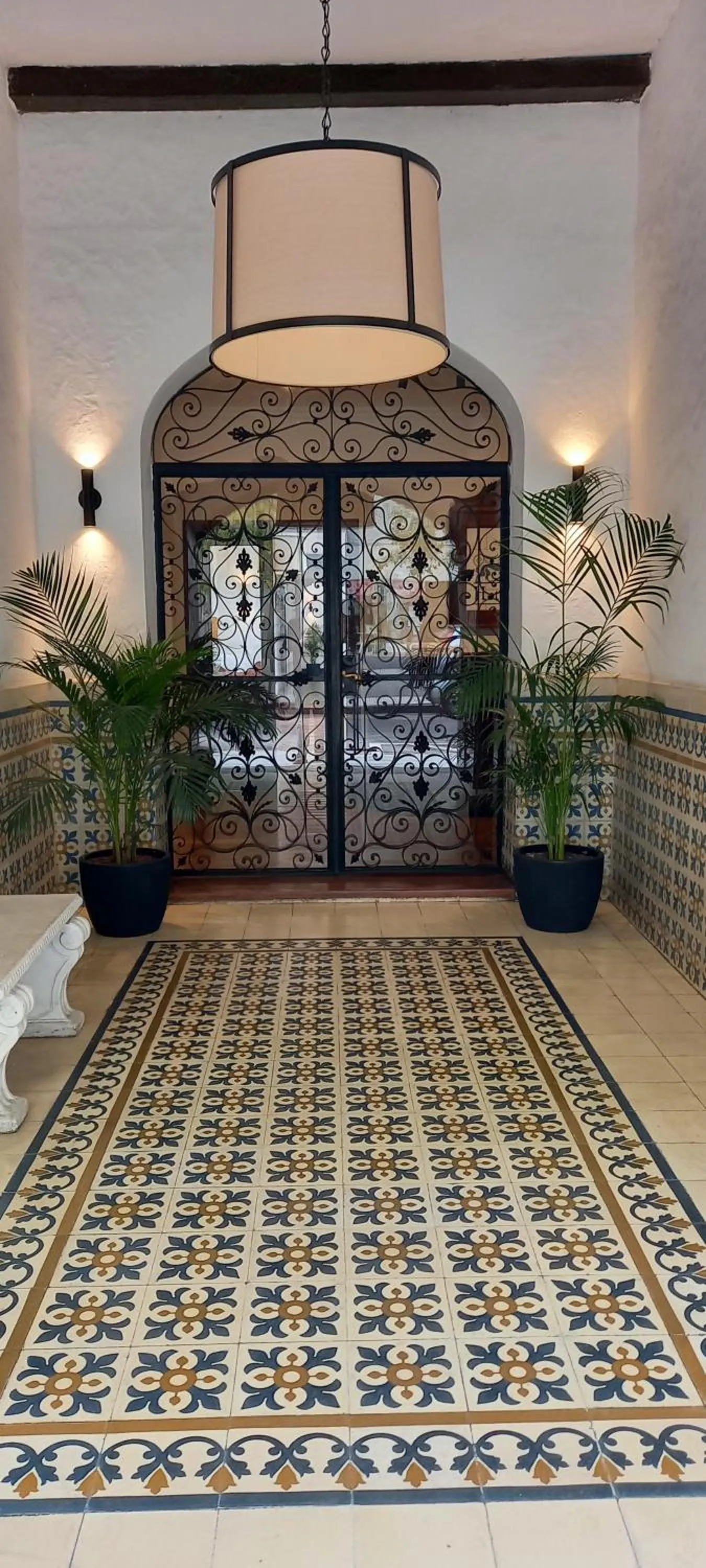 Facade/entrance in Hotel Del Virrey